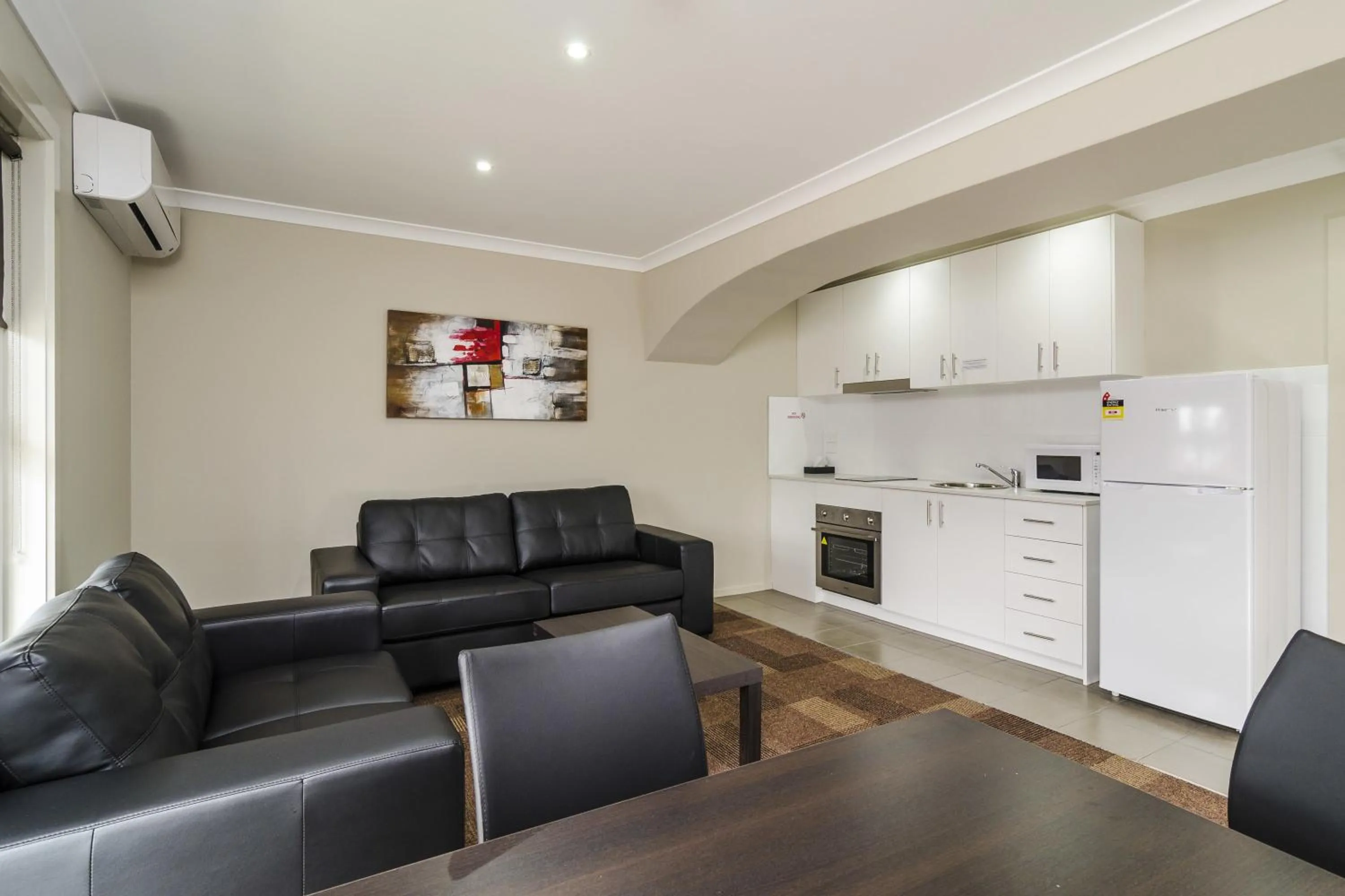 Kitchen or kitchenette in Parkville Place Serviced Apartments