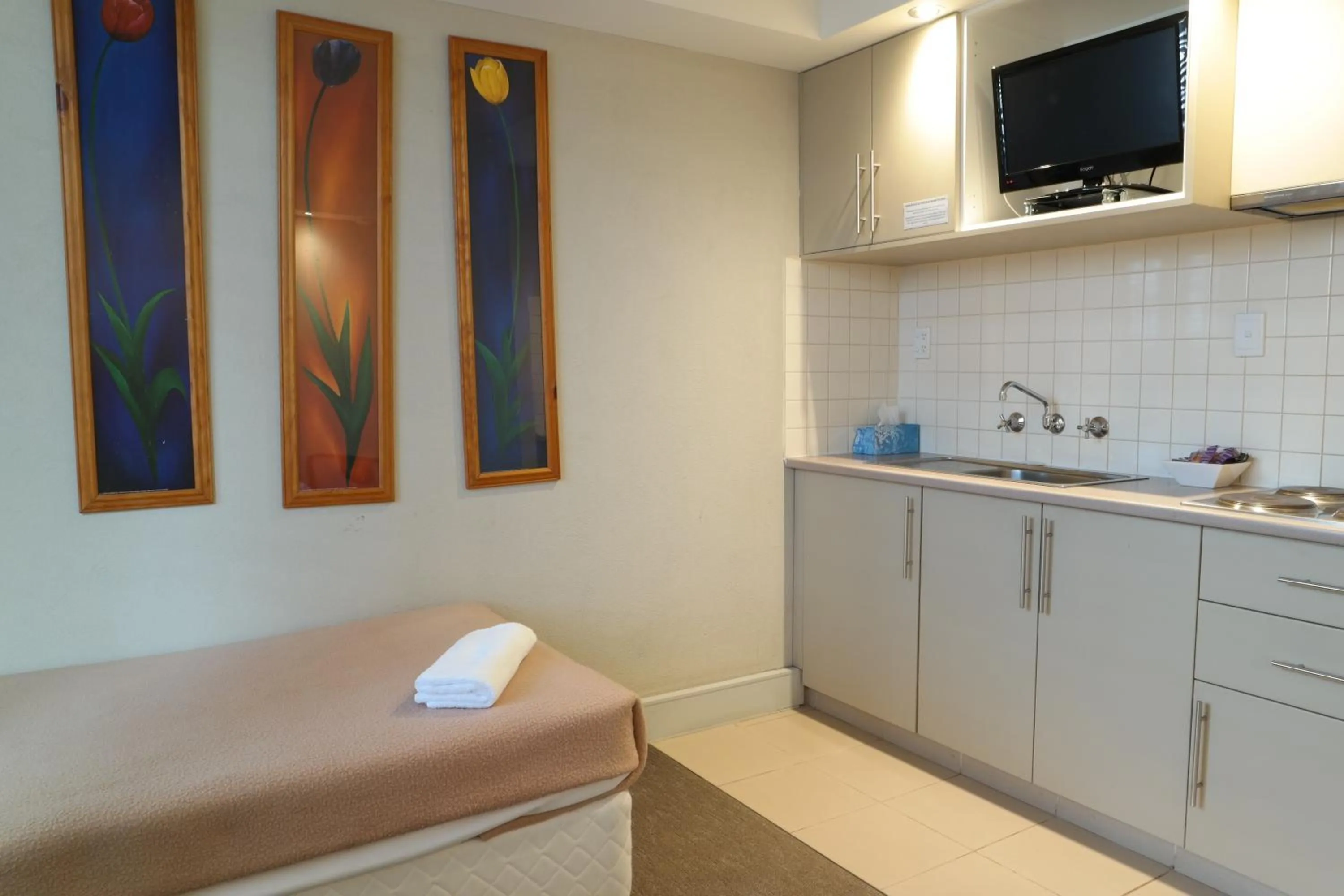 Kitchen or kitchenette in Parkville Place Serviced Apartments