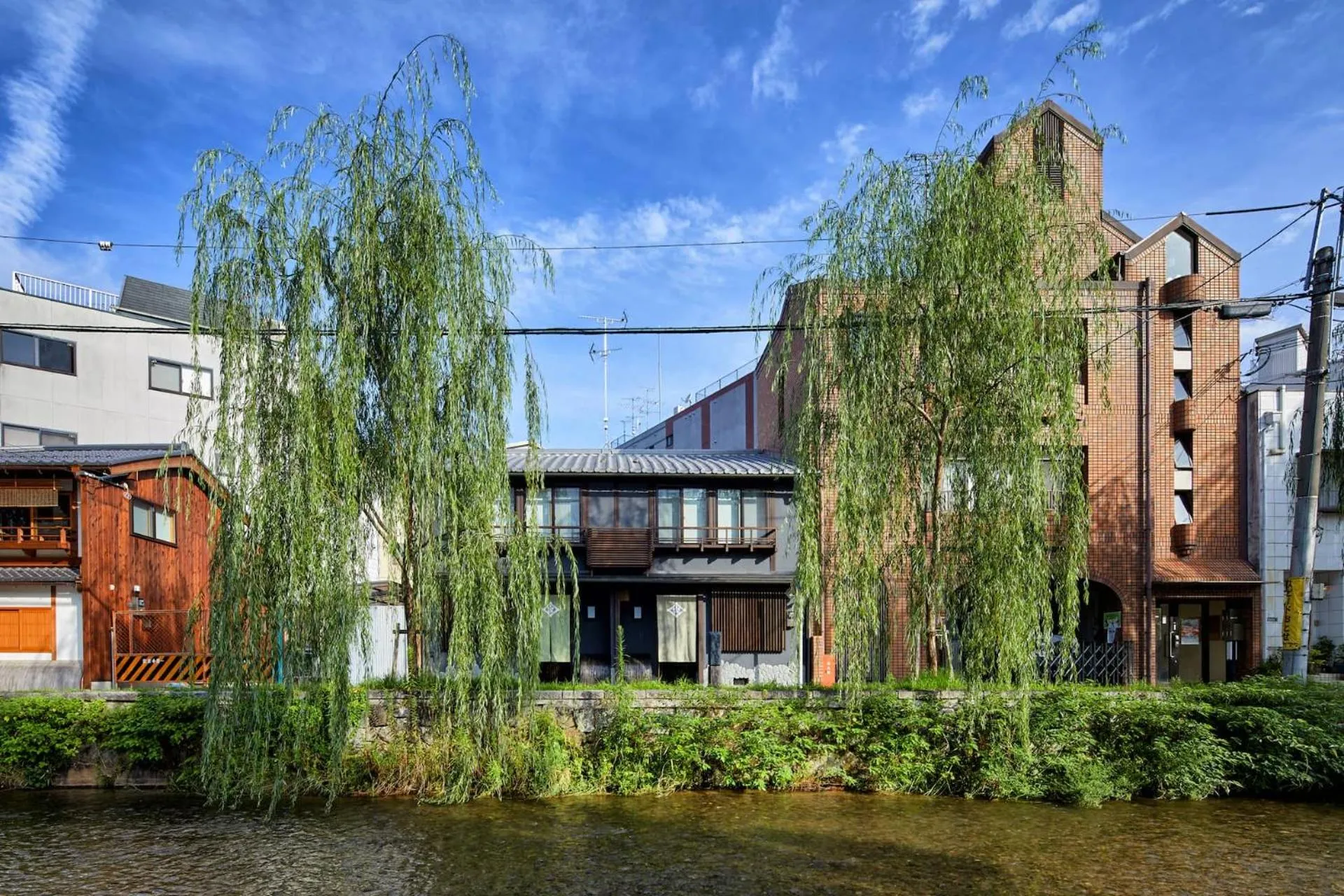 Property building in Gion Shirakawa no Yado