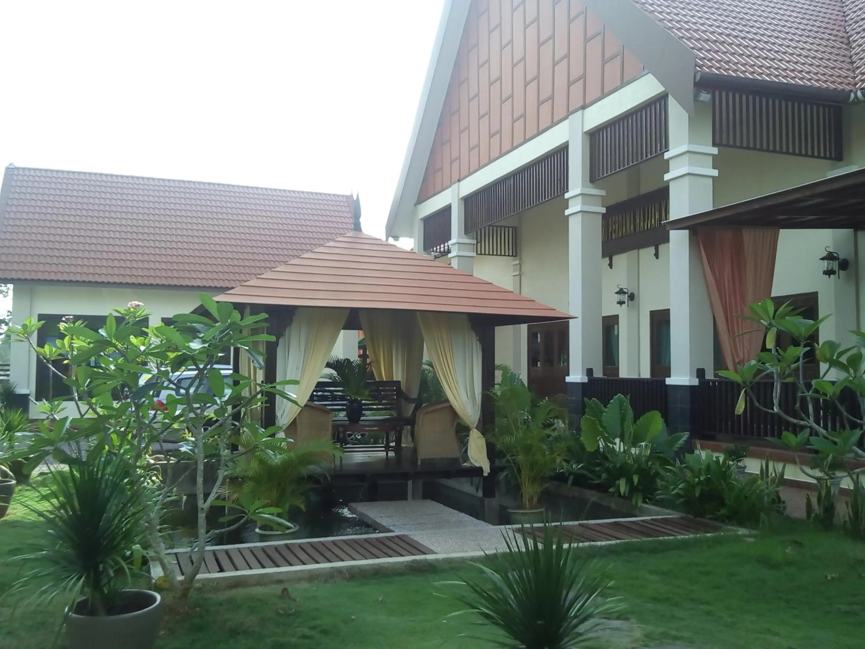 The Manor Beach Resort Besut