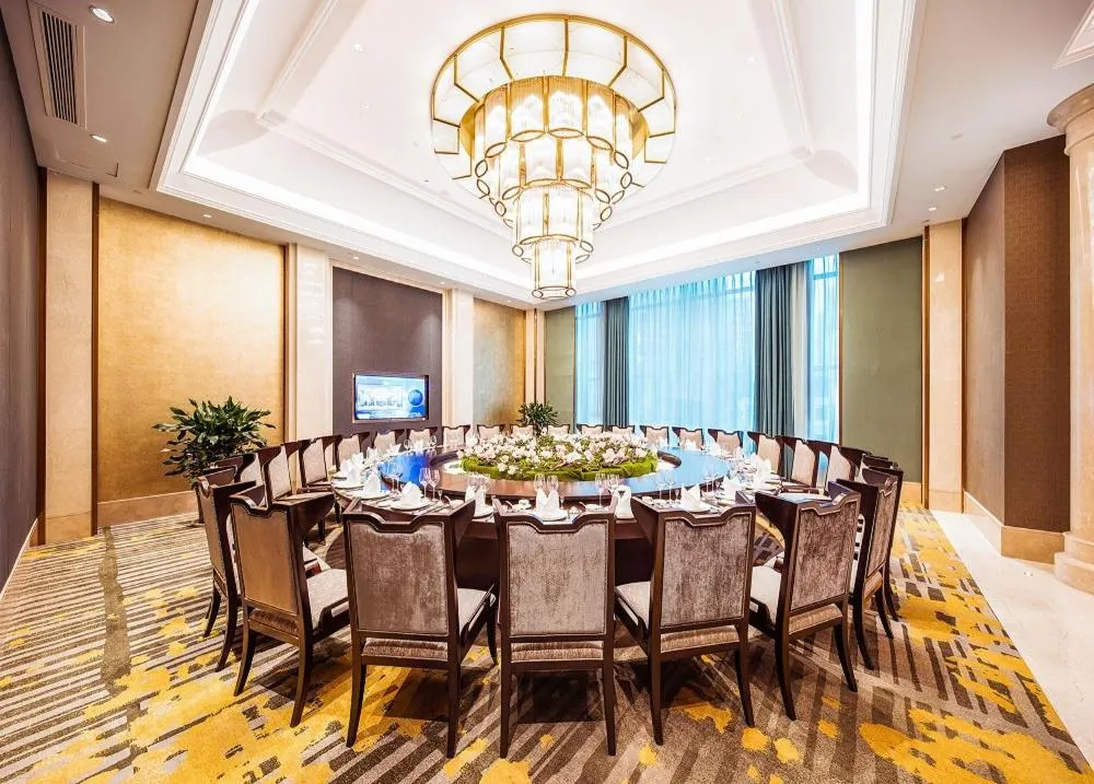 Howard Johnson New District Plaza ZiYang