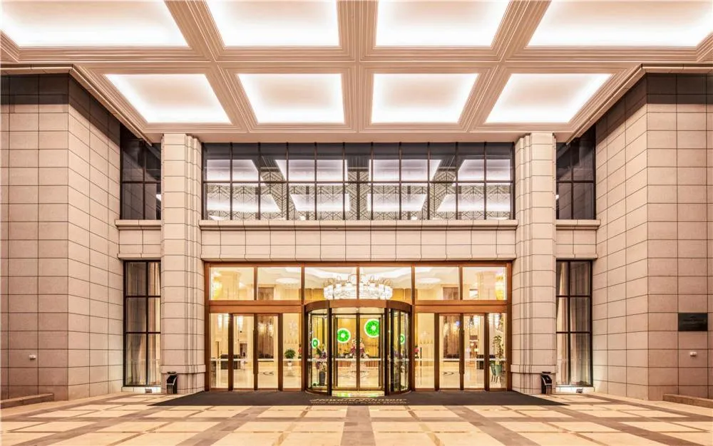 Howard Johnson New District Plaza ZiYang