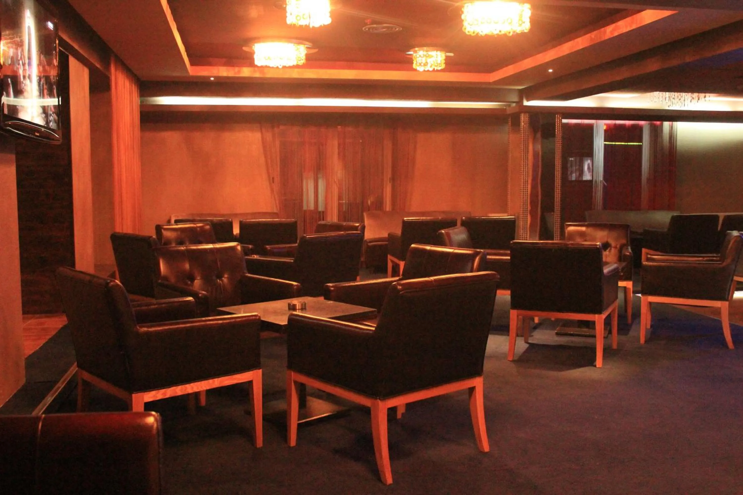 Lounge or bar in The Corporate Hotel