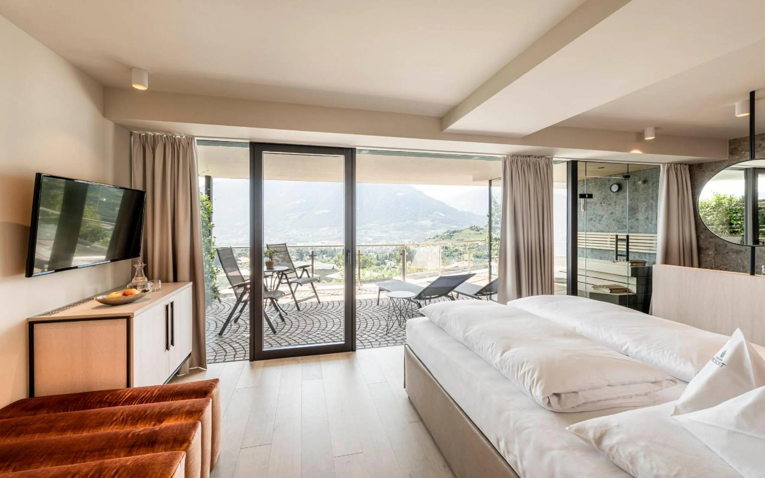 Restaurant/places to eat, Bed in Hotel Mitterplatt (Schenna Resort)