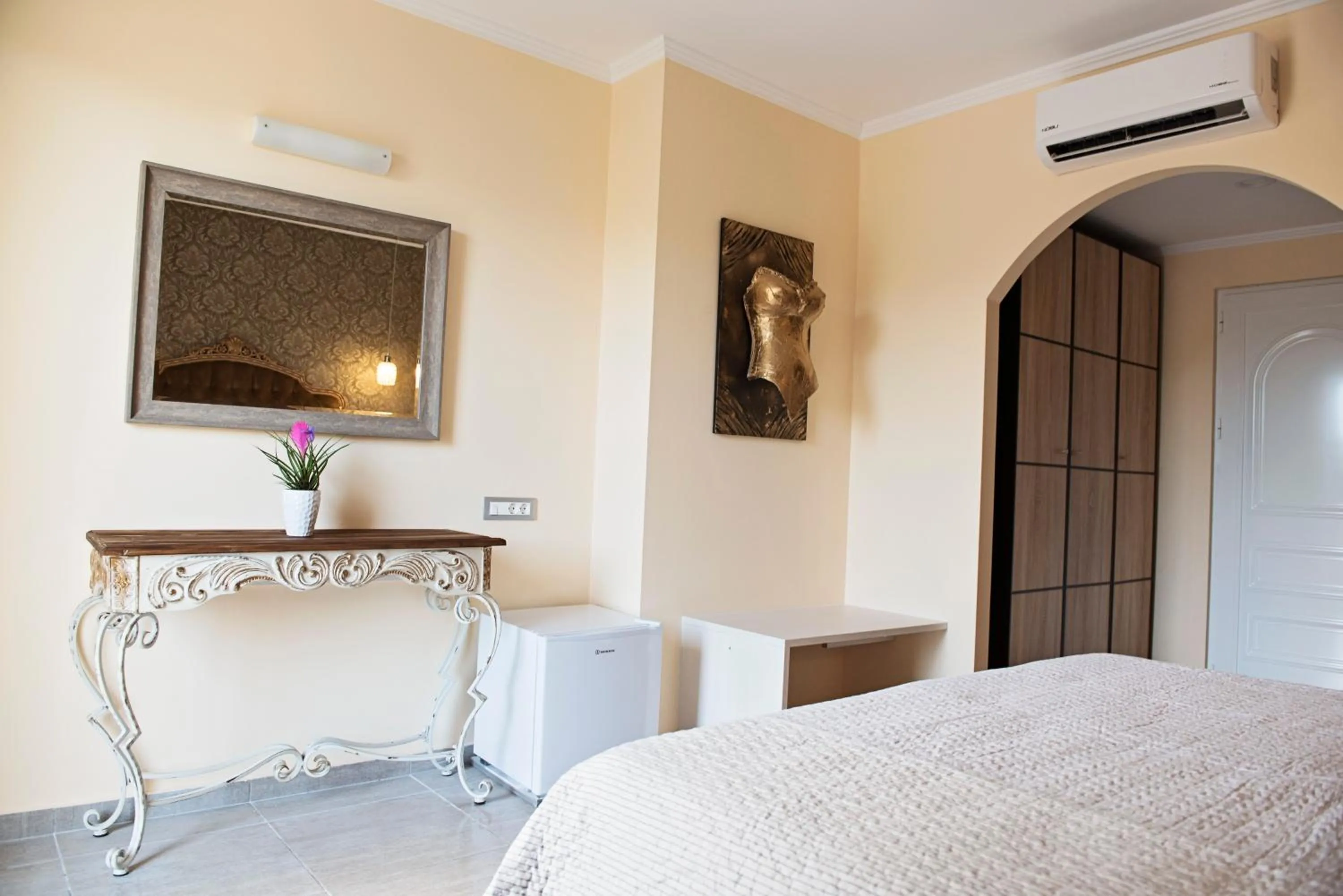 Bed in Hotel Kalithea