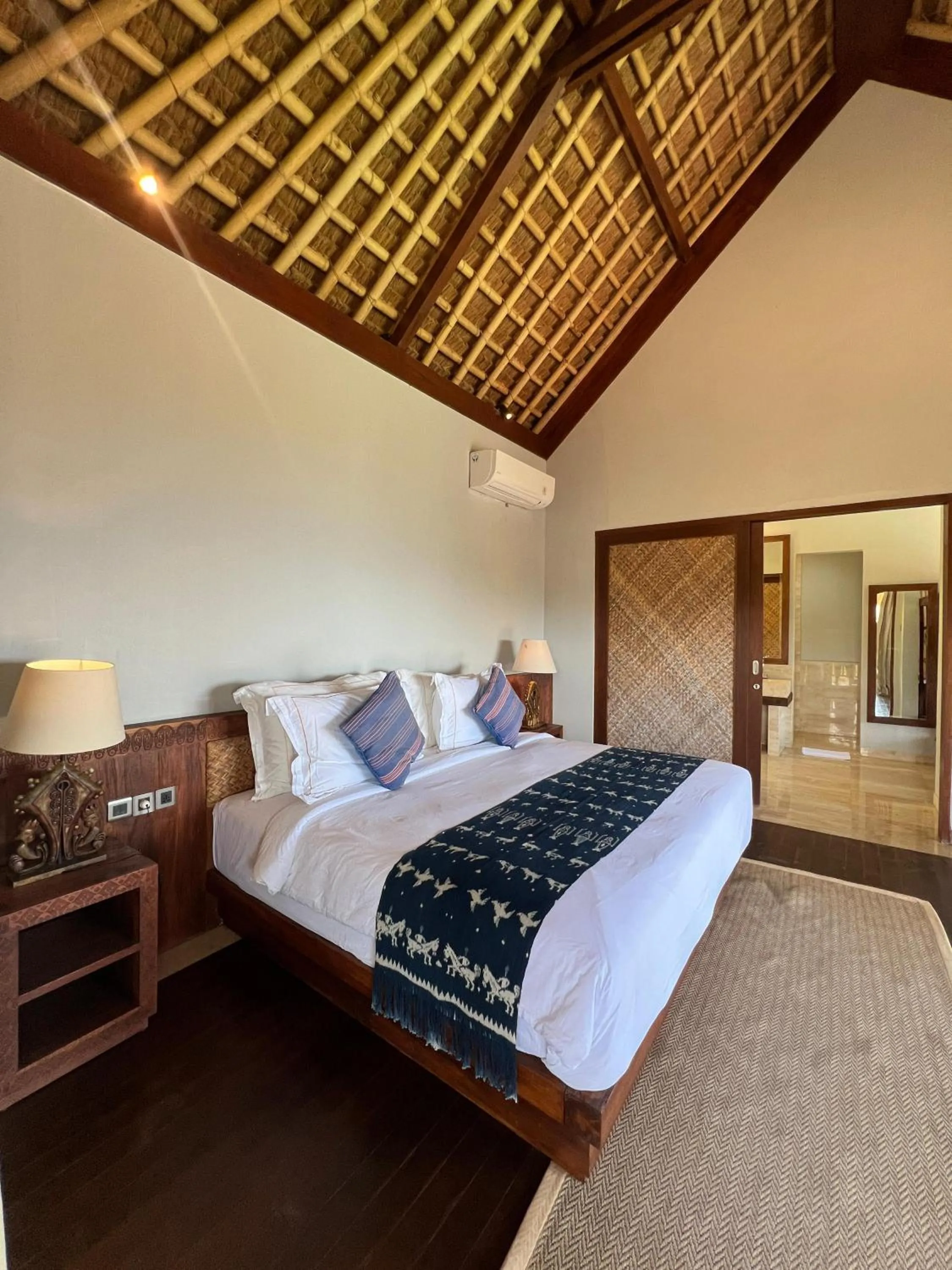 Bed in Lelewatu Resort Sumba