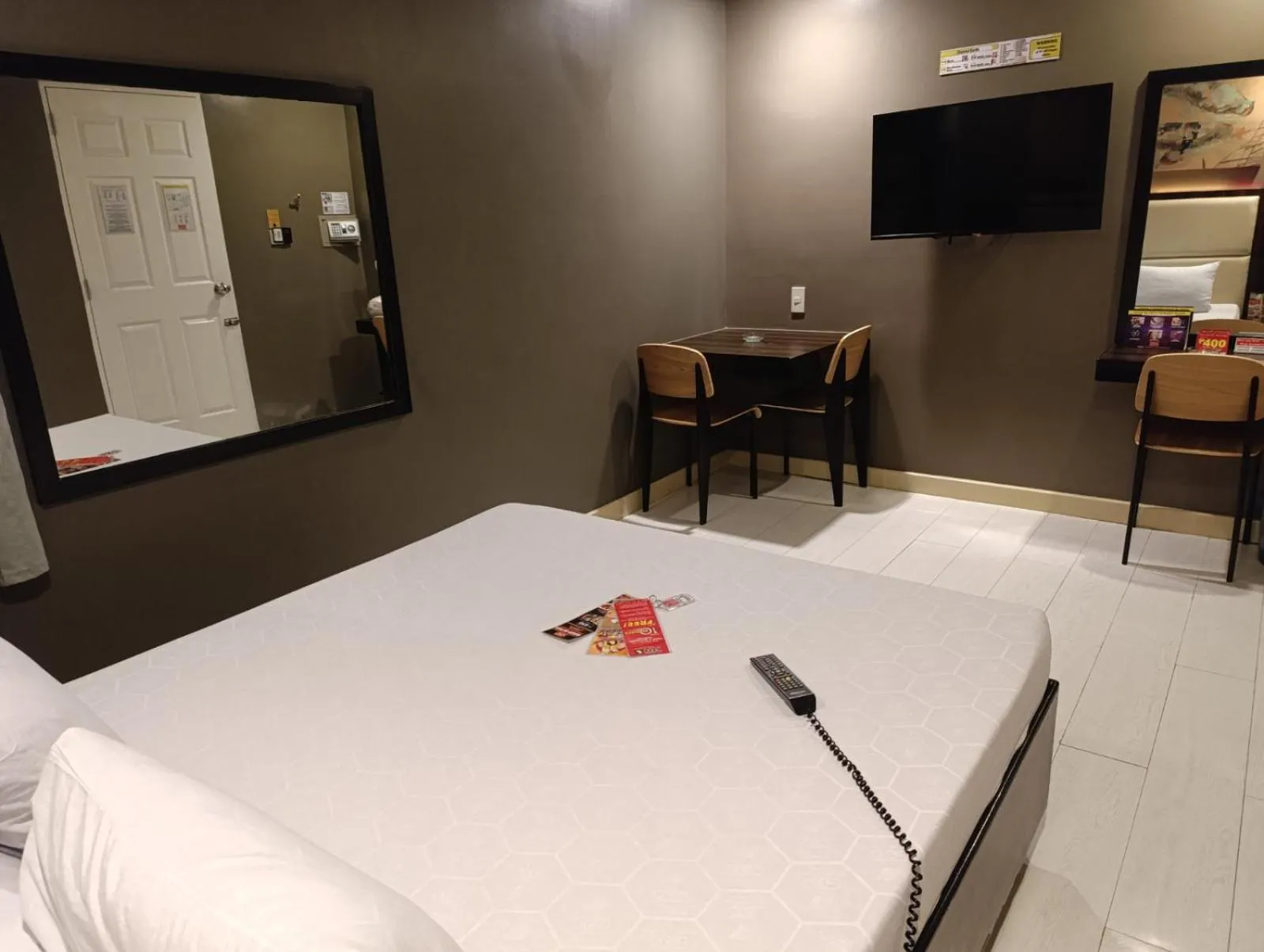 Bed in Hotel Sogo Malate