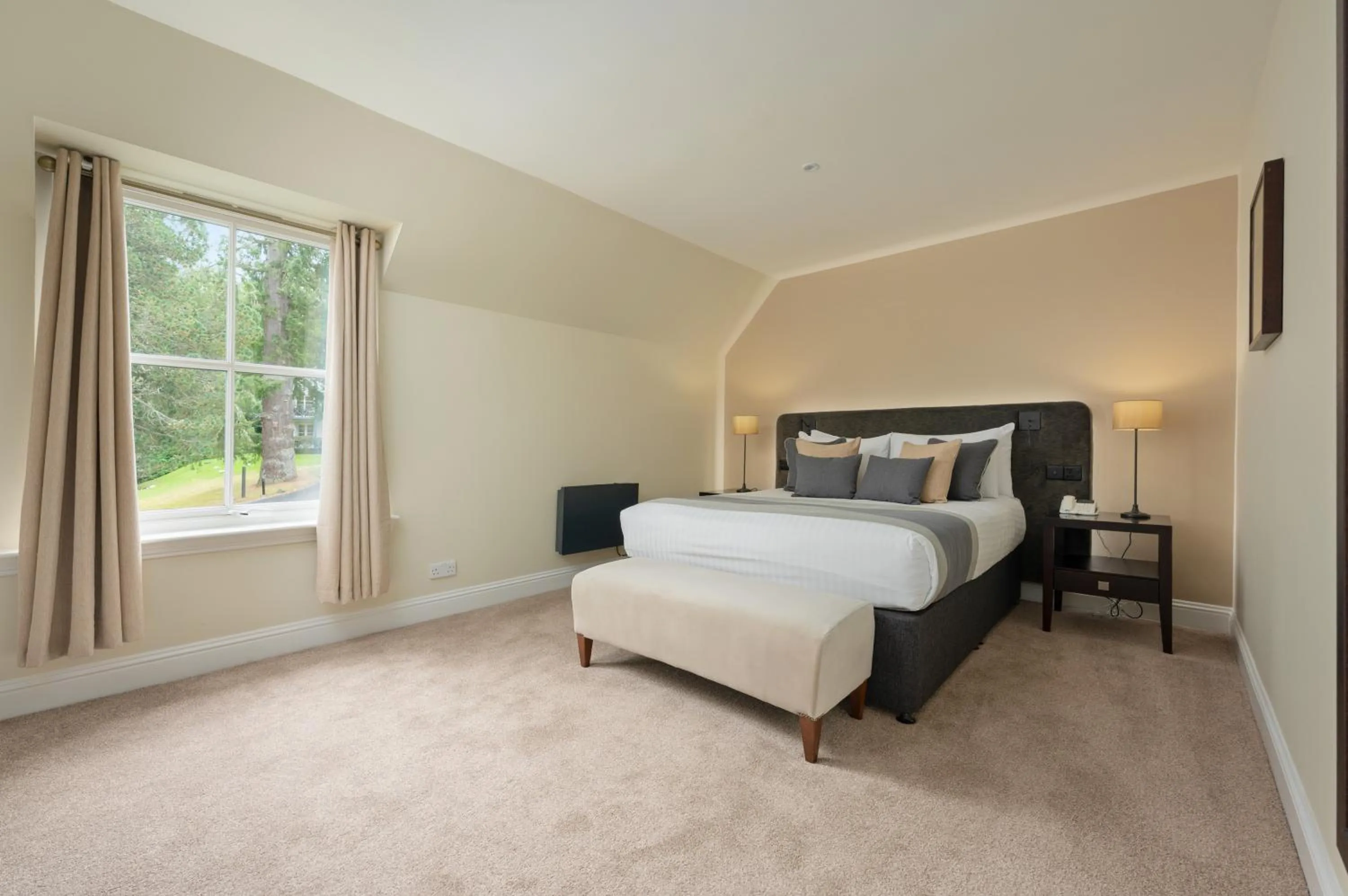 Bedroom, Bed in Wyndham Duchally Country Estate