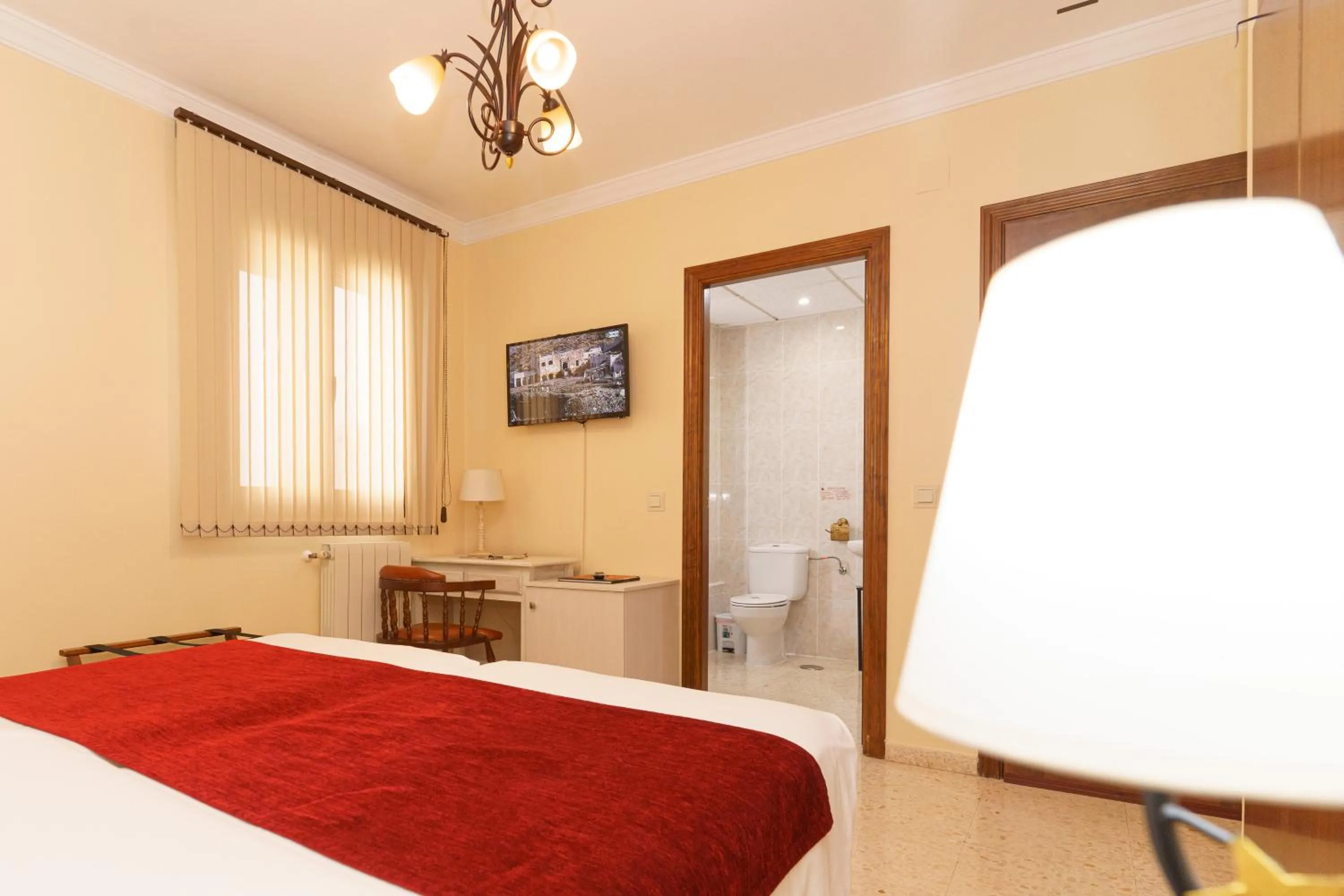 Photo of the whole room, Bed in Hotel Colón