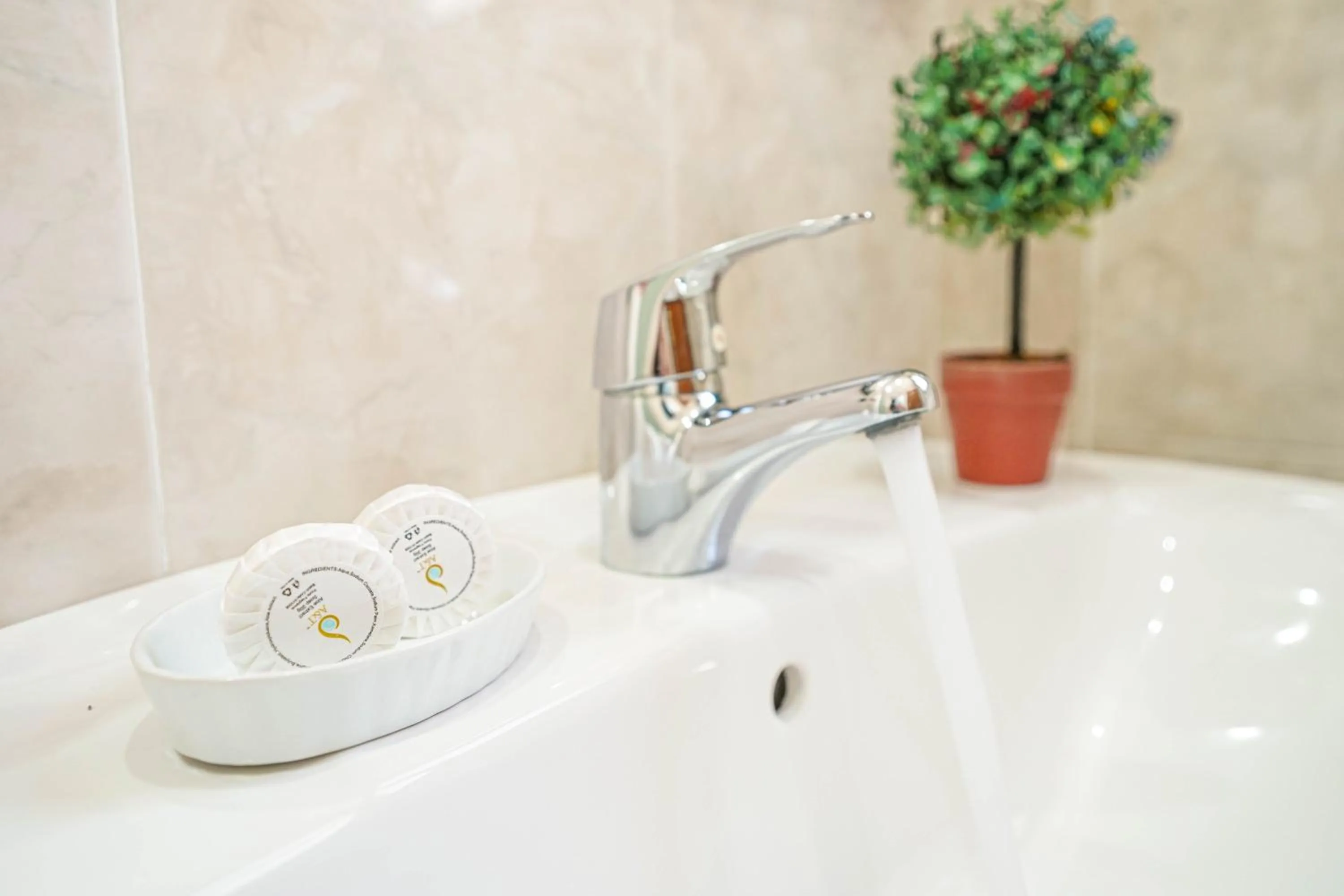 Bathroom in Hotel Colón