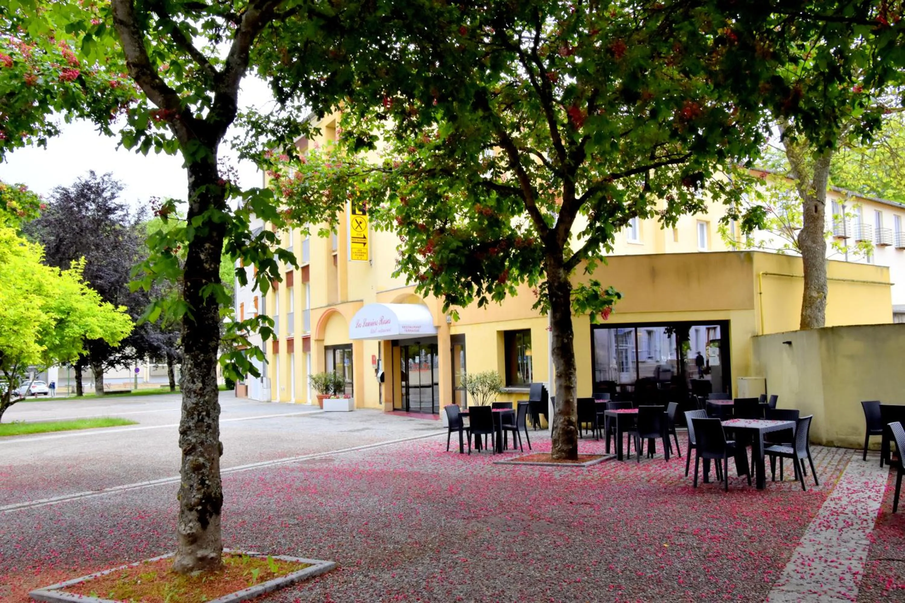 Balcony/Terrace in Hotel des Lauriers Roses