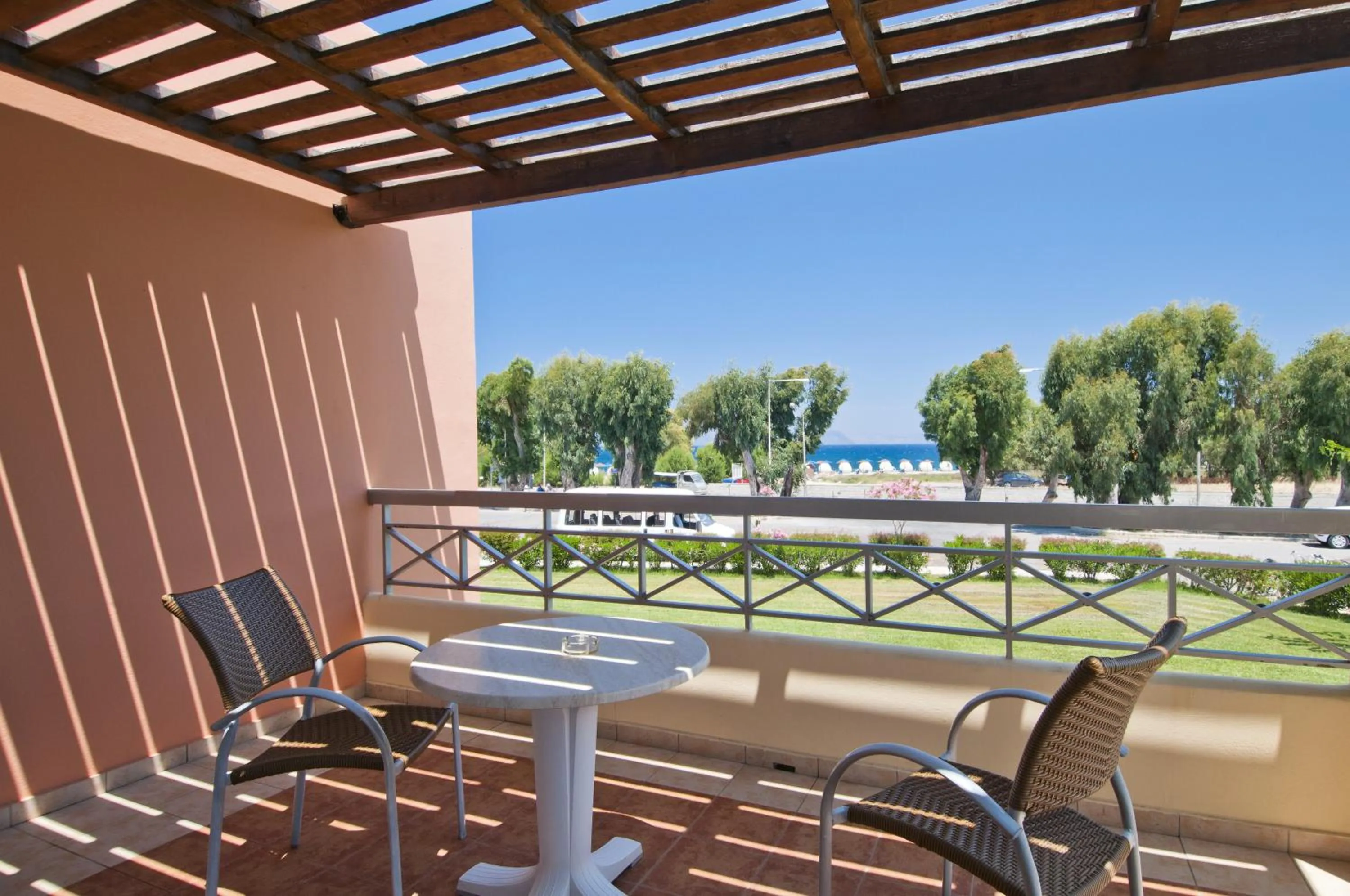 Day in Kipriotis Maris Suites