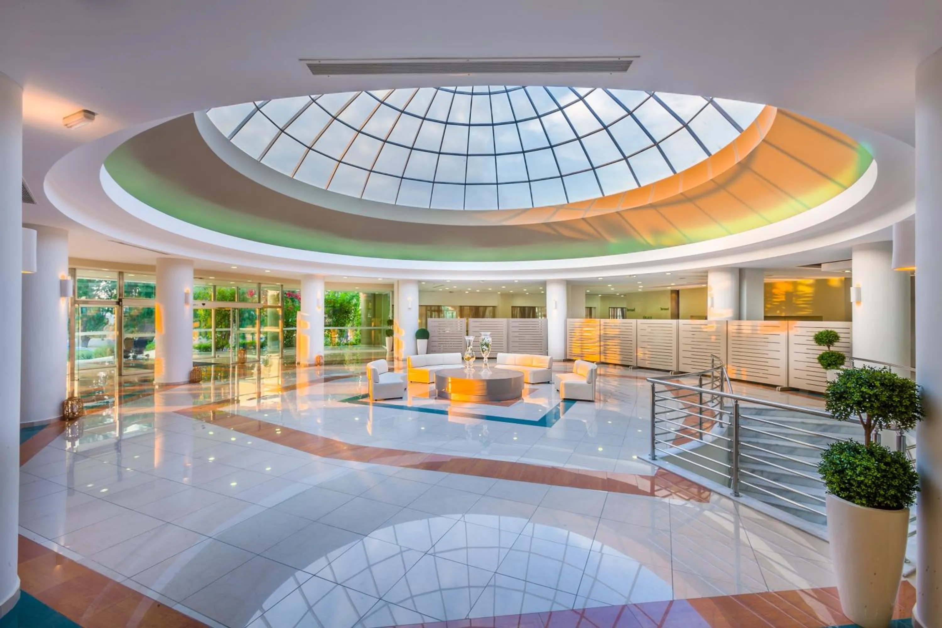 Lobby or reception in Kipriotis Maris Suites