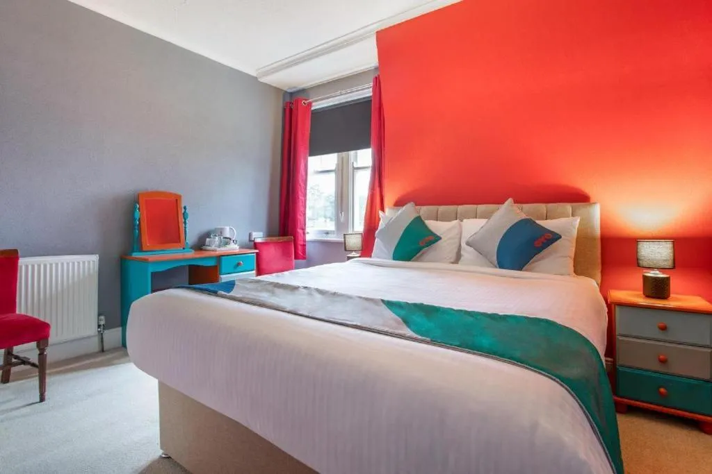 Photo of the whole room, Bed in Yardley Manor Hotel