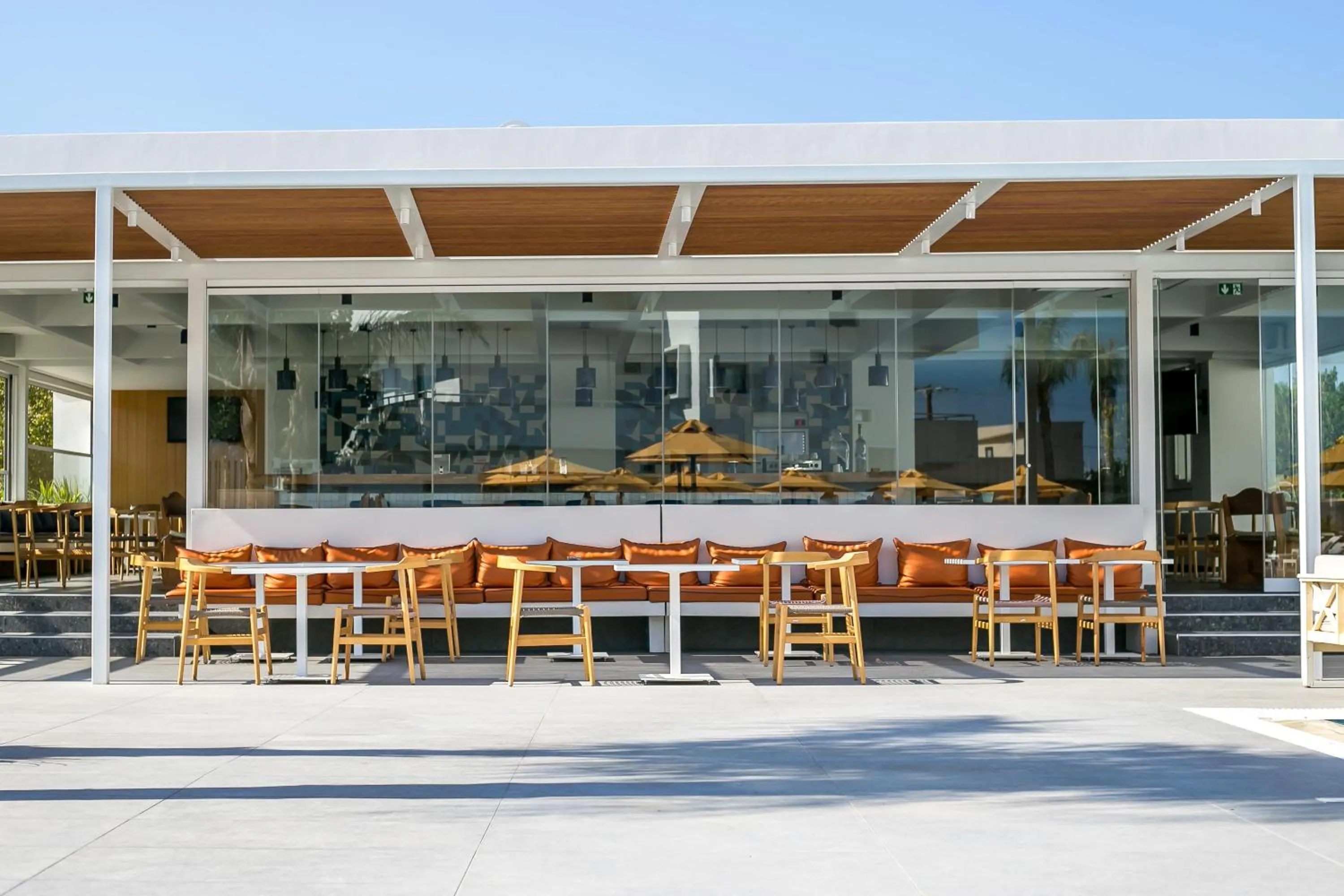 Lounge or bar in Orion Hotel