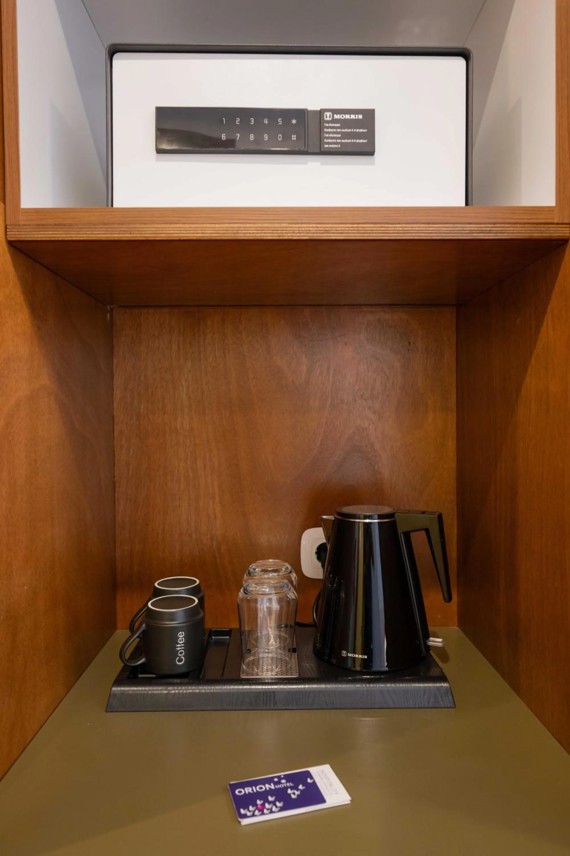 Coffee/tea facilities in Orion Hotel