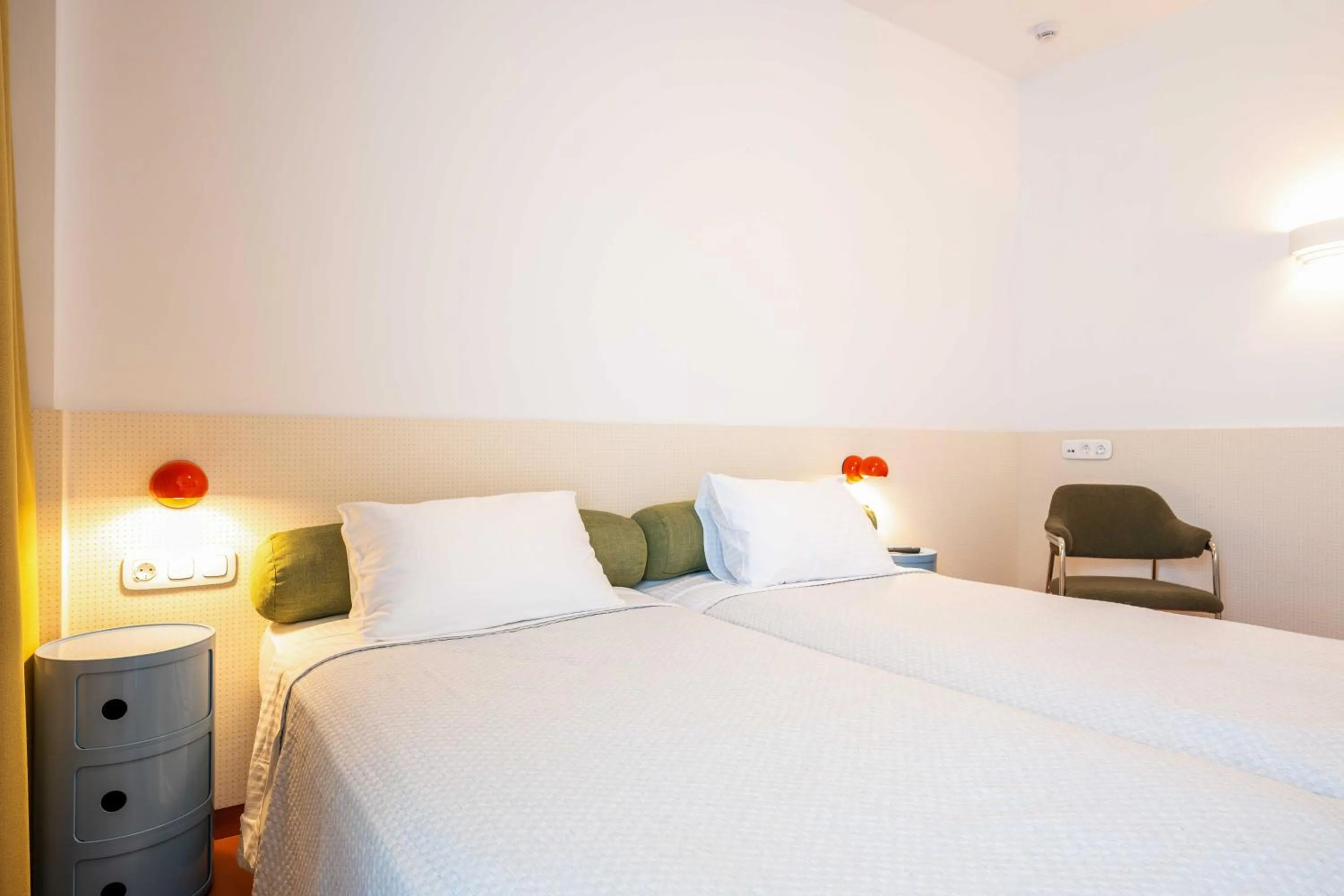 Bedroom, Bed in Orion Hotel