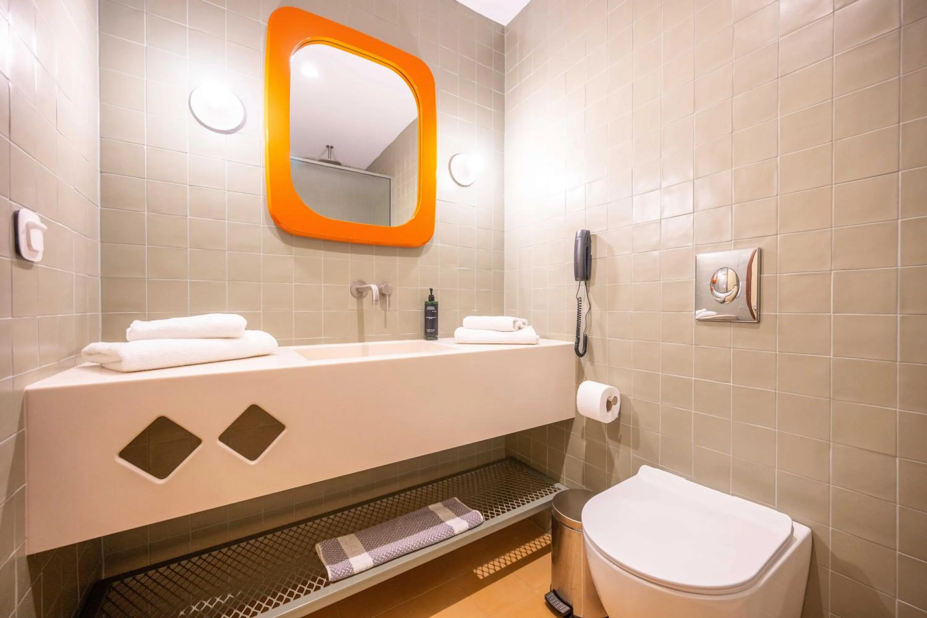 Bathroom in Orion Hotel