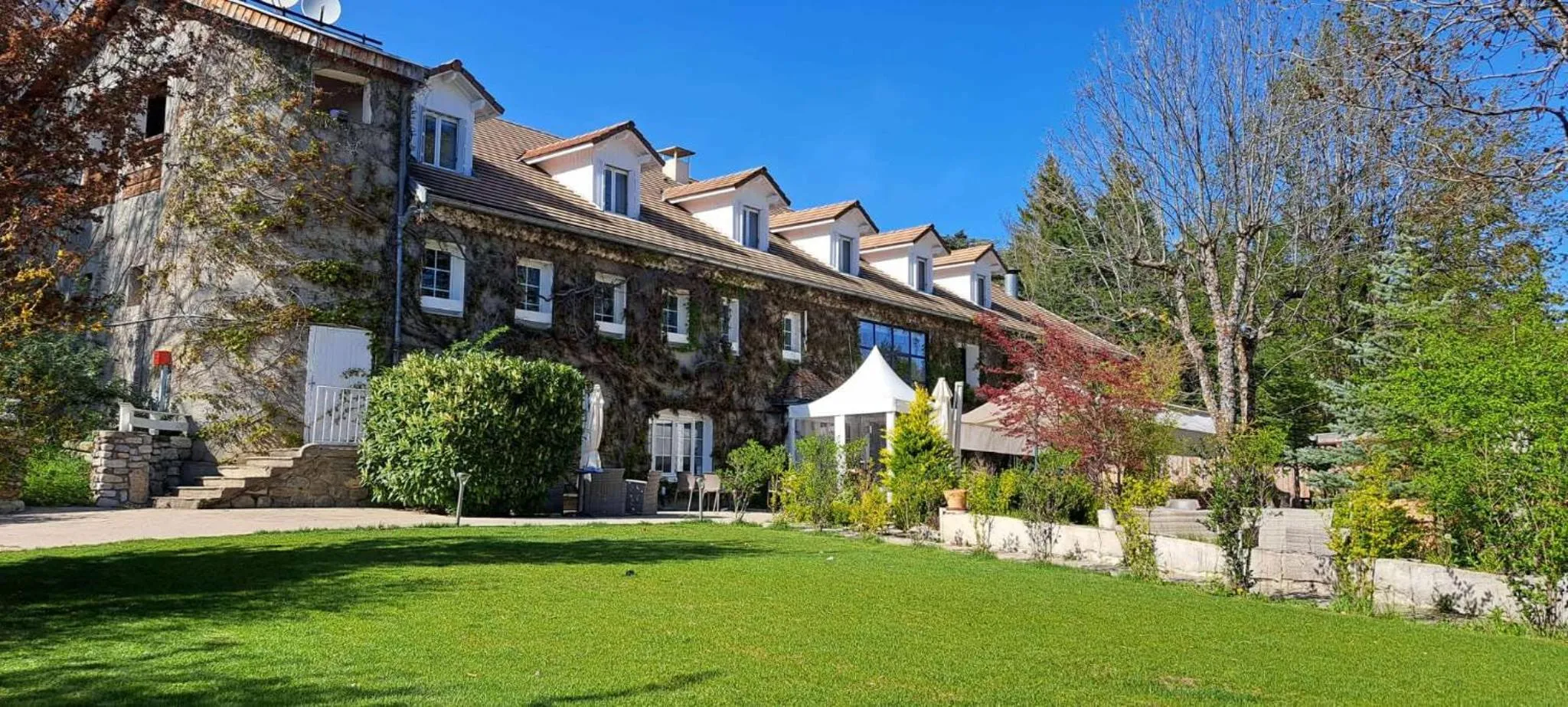 Property building in Les Olivades