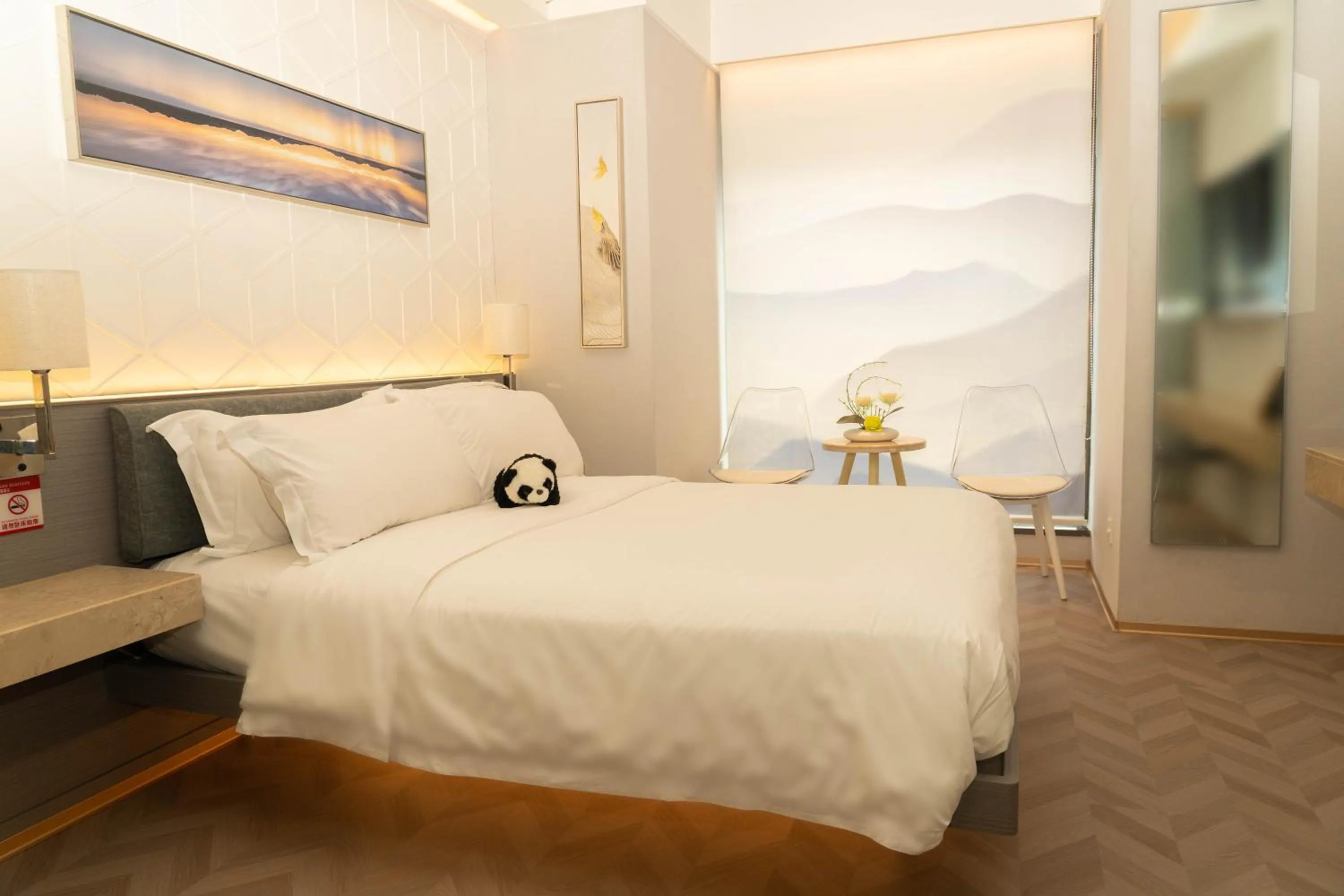 Bed in H-hotel Riverside