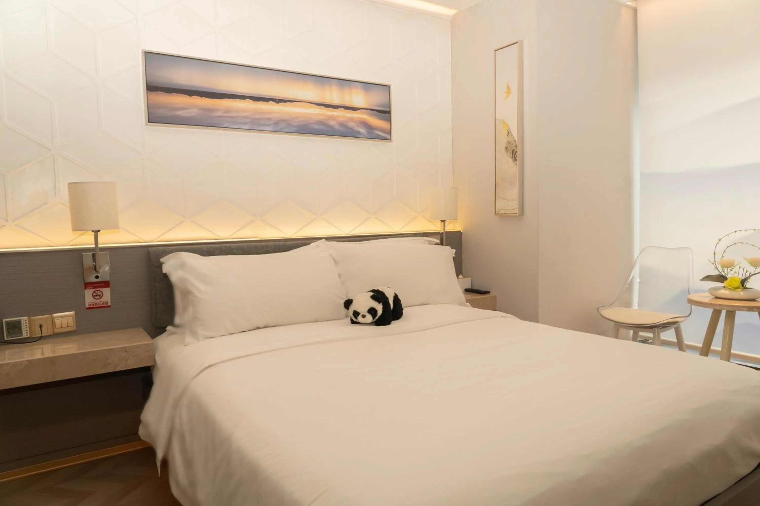 Bed in H-hotel Riverside