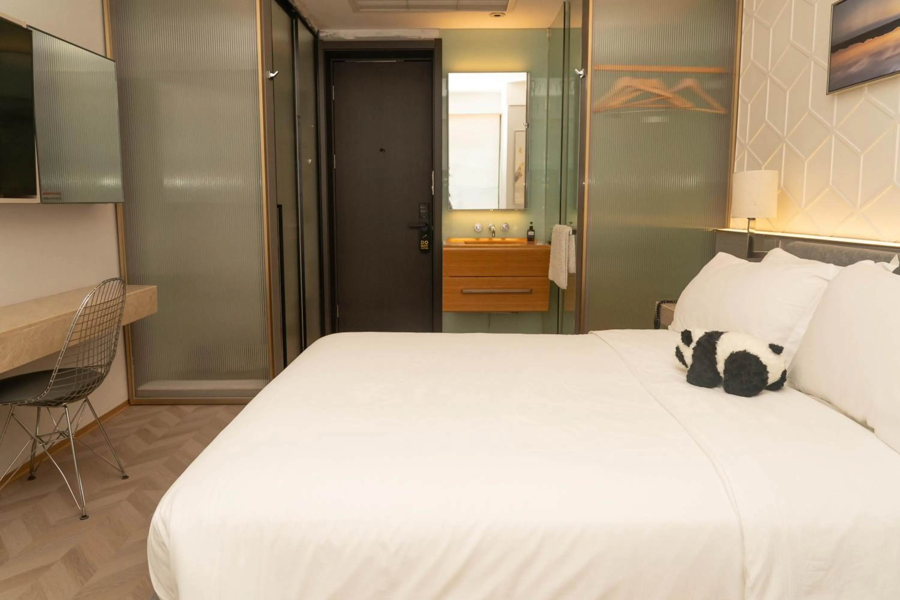 Bed in H-hotel Riverside