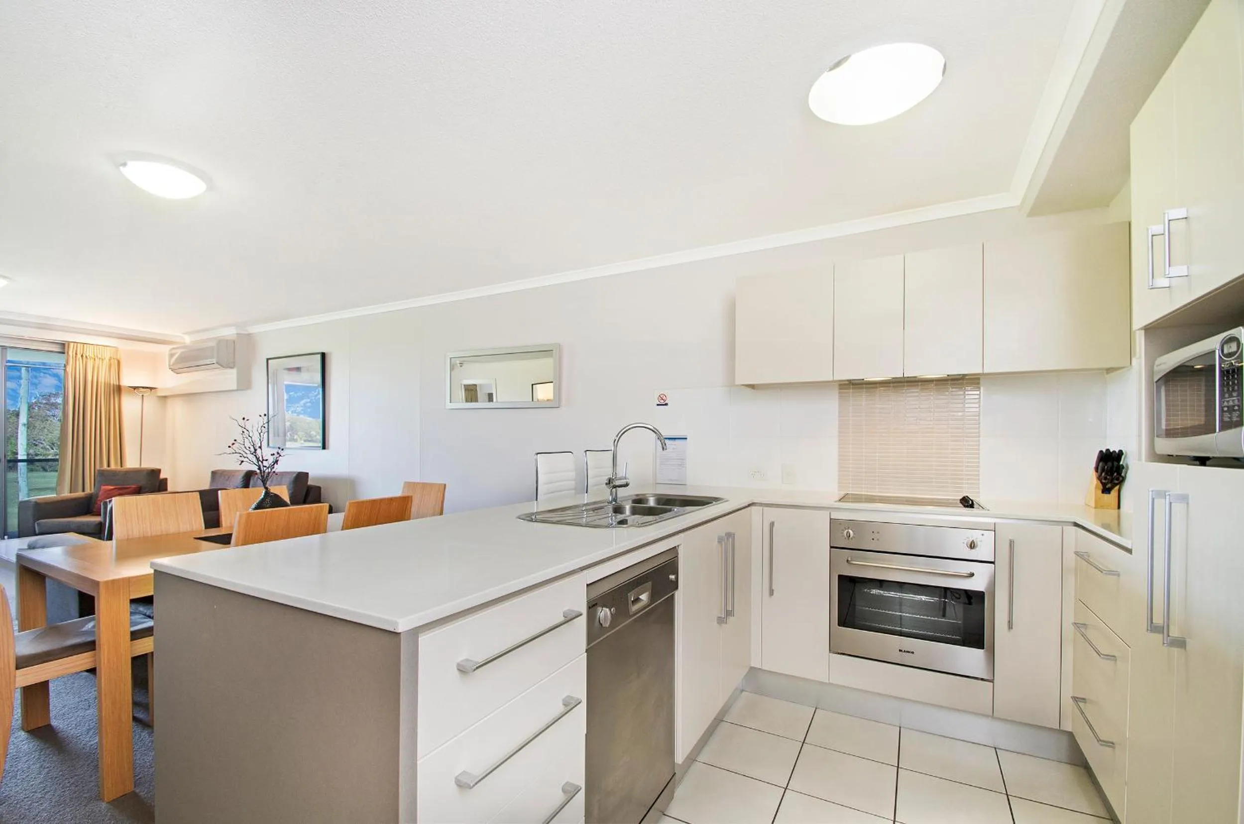 Kitchen or kitchenette in Horton Apartments
