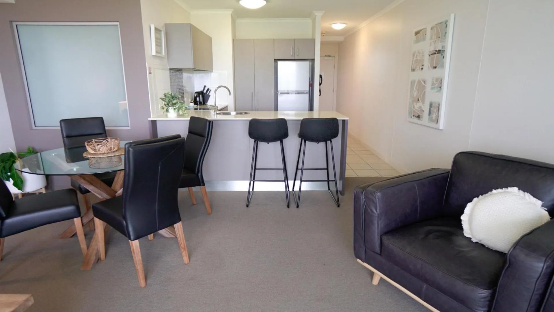 Dining area in Horton Apartments