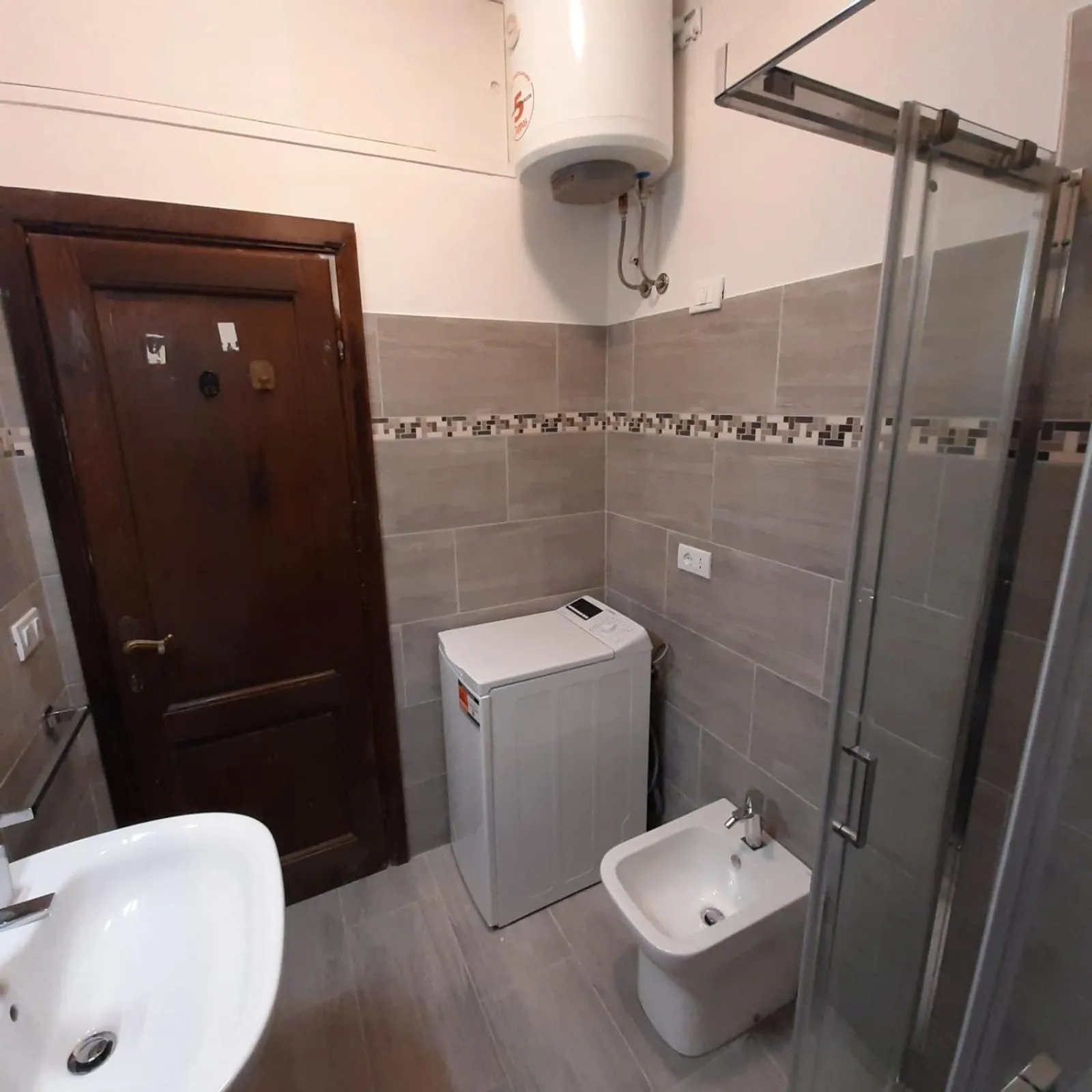 Shower in Fattoria Nel Parco