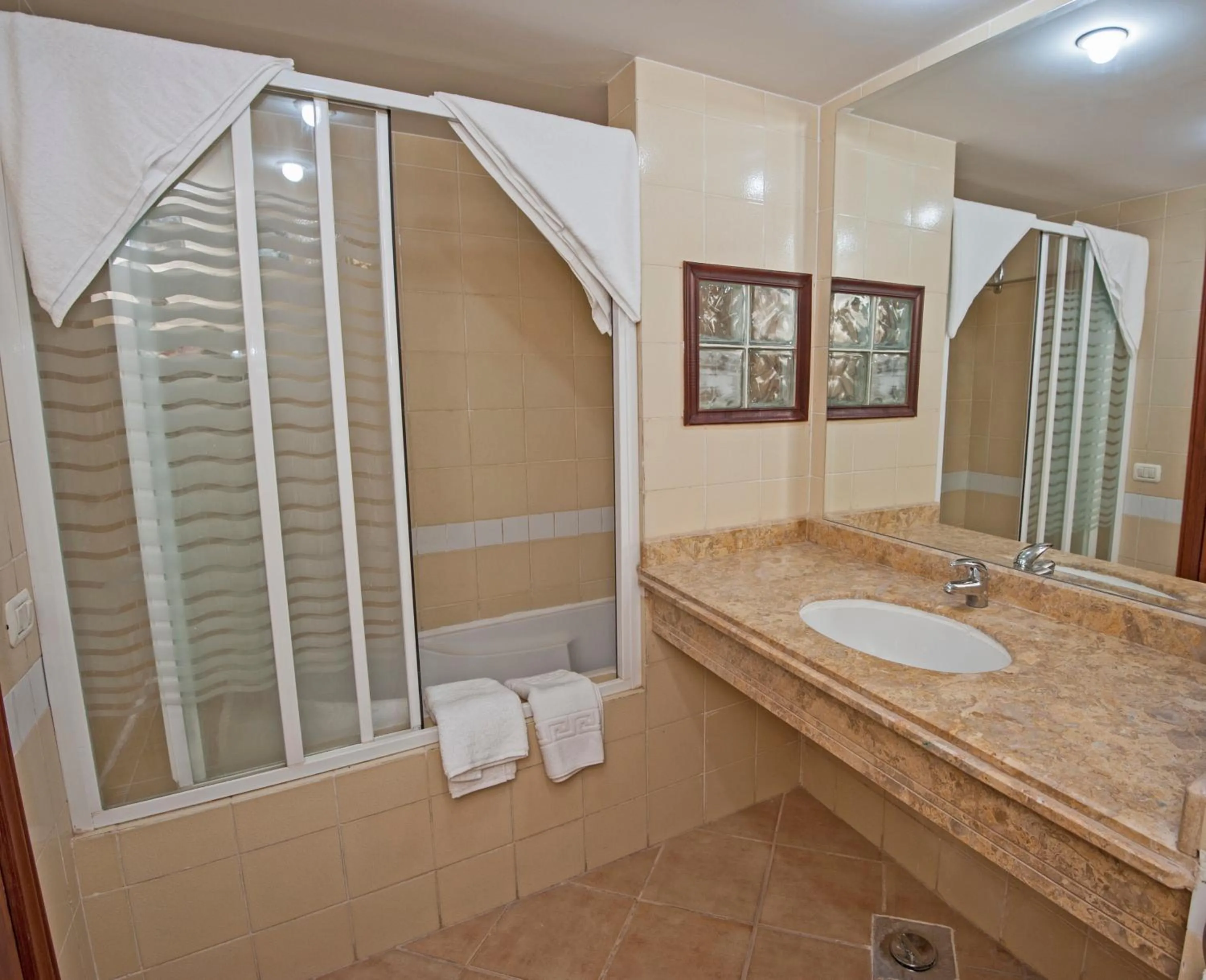 Shower in Sun & Sea Hotel and Aqua Park - Hurghada