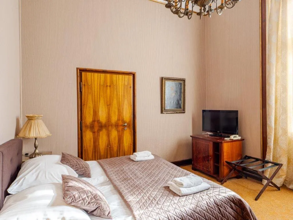 Bed in Zamek w Baranowie Sandomierskim