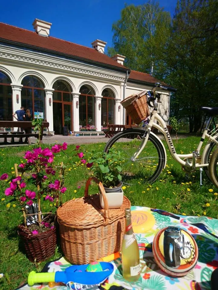 Restaurant/places to eat in Zamek w Baranowie Sandomierskim