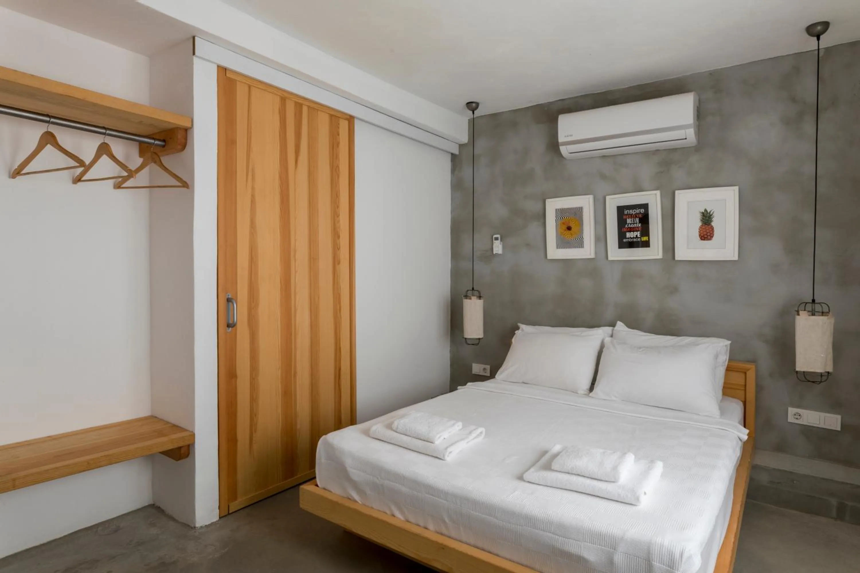 Bed in Daphnis Hotel