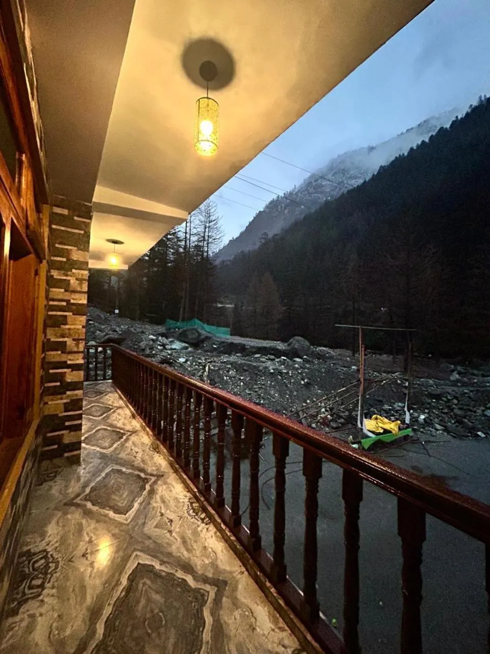 Natural landscape in Flipsyde Retreat