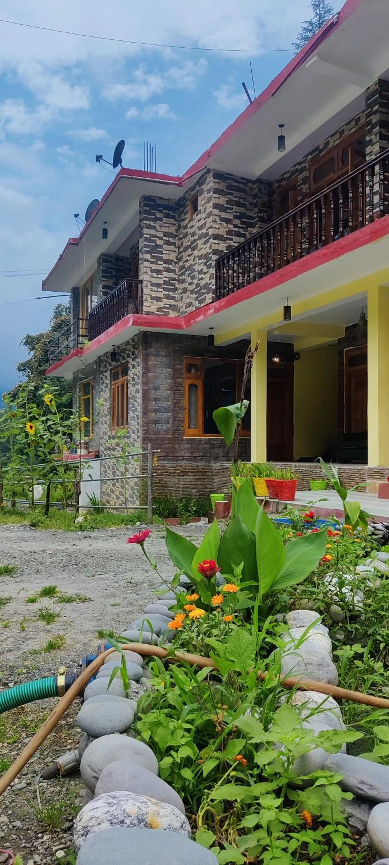 Property building in Flipsyde Retreat