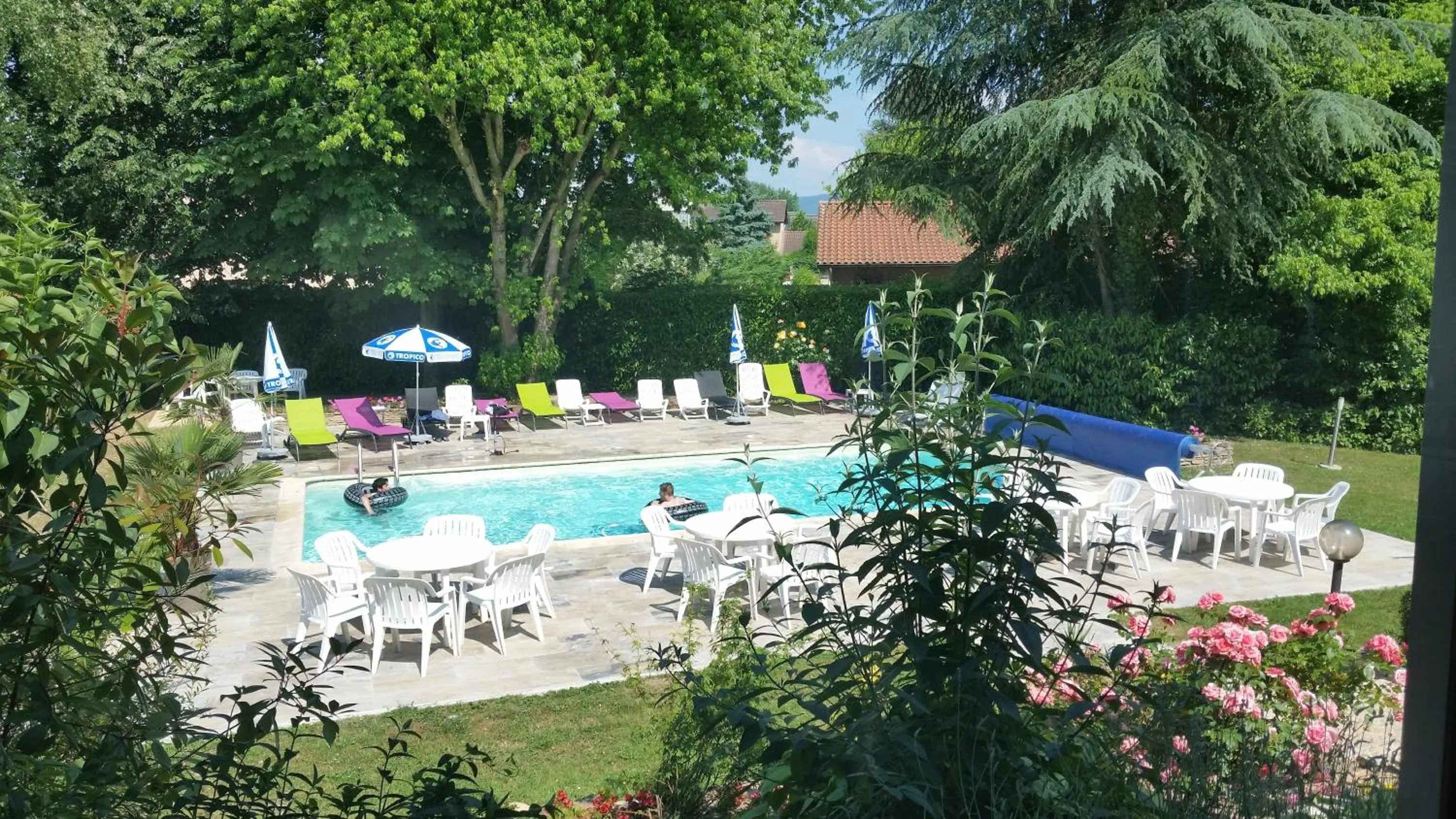 Swimming Pool in Kyriad Bourg En Bresse