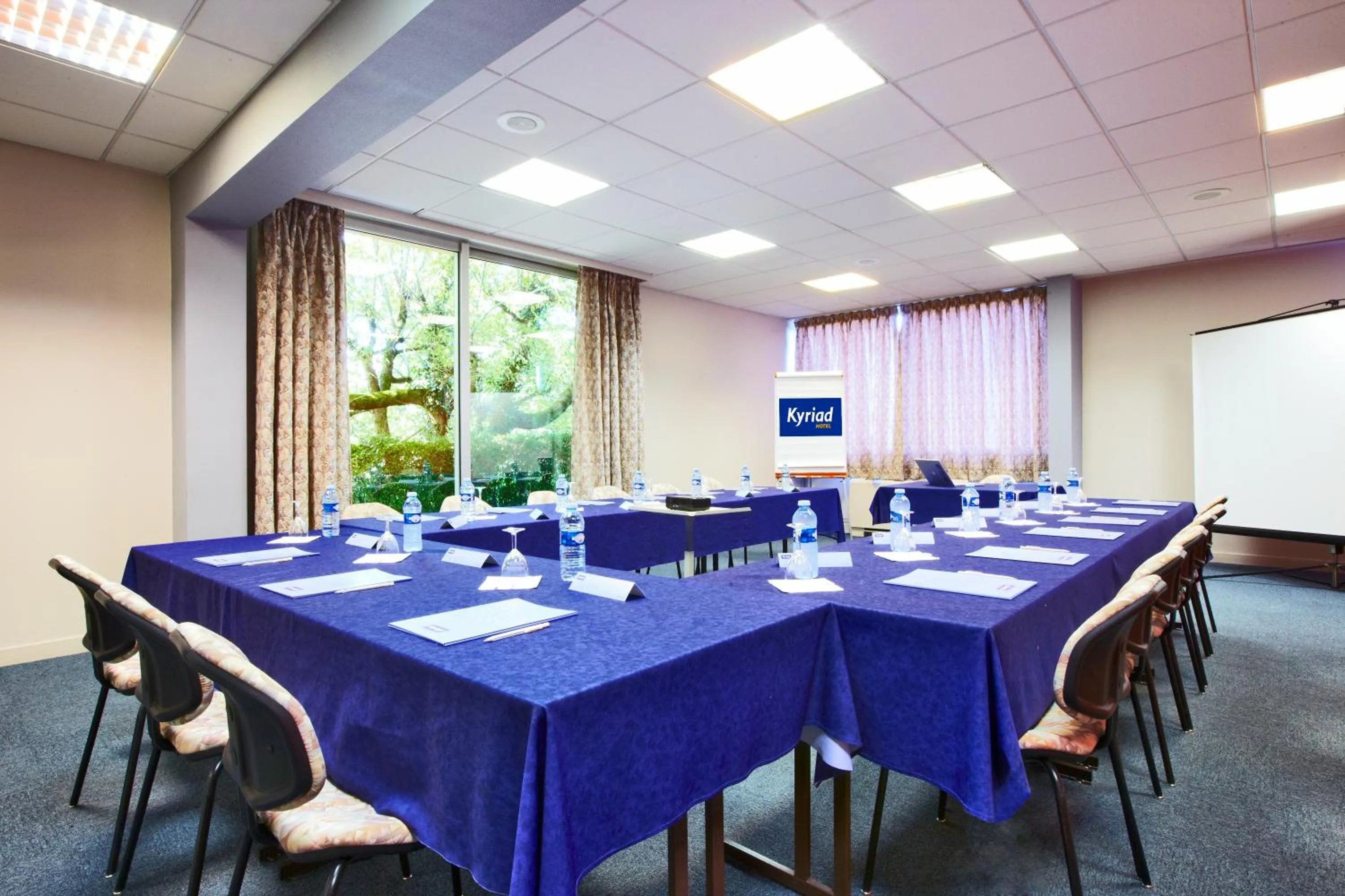 Banquet/Function facilities in Kyriad Bourg En Bresse