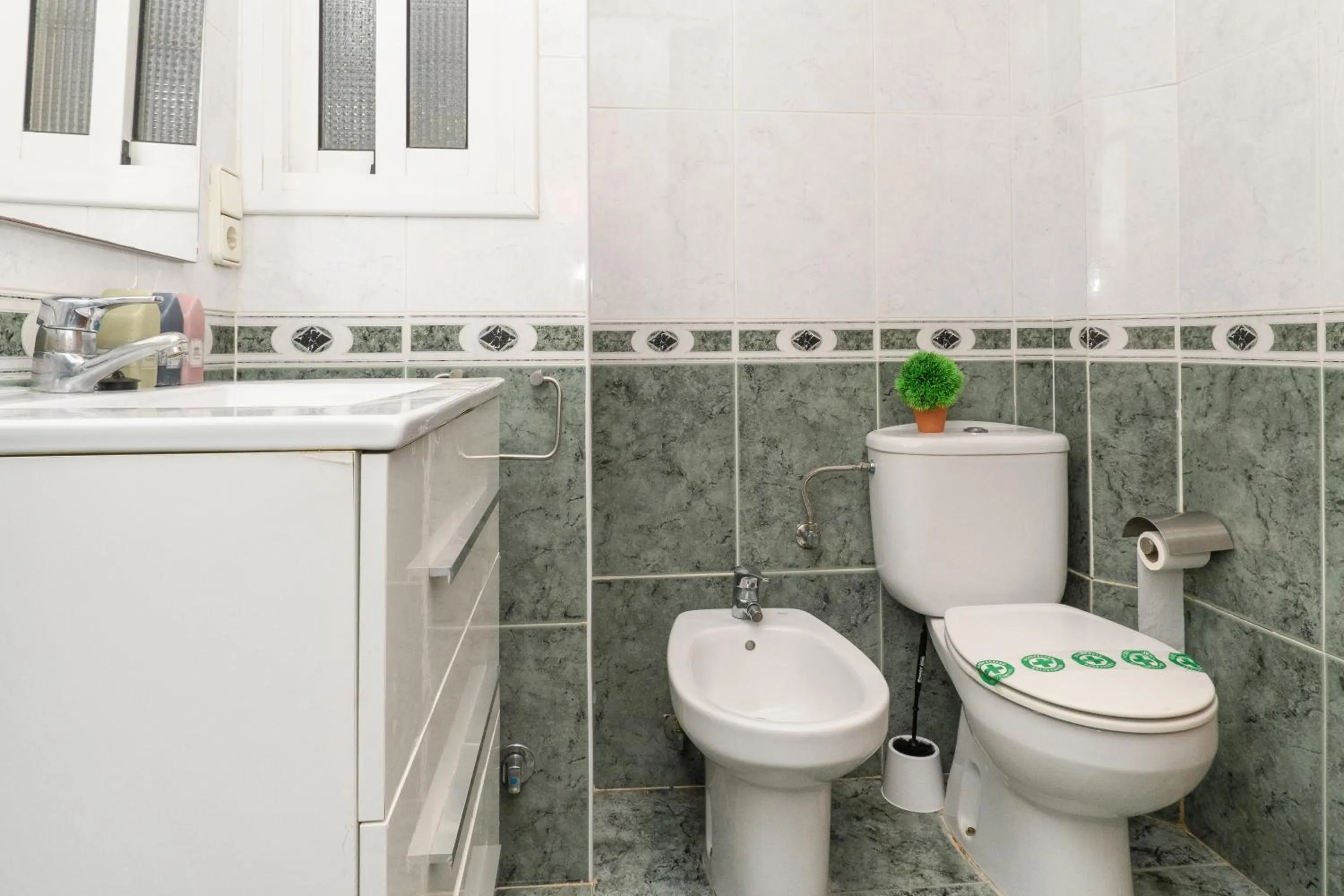 Bathroom in Rentalmar Family Felix con parking incluido