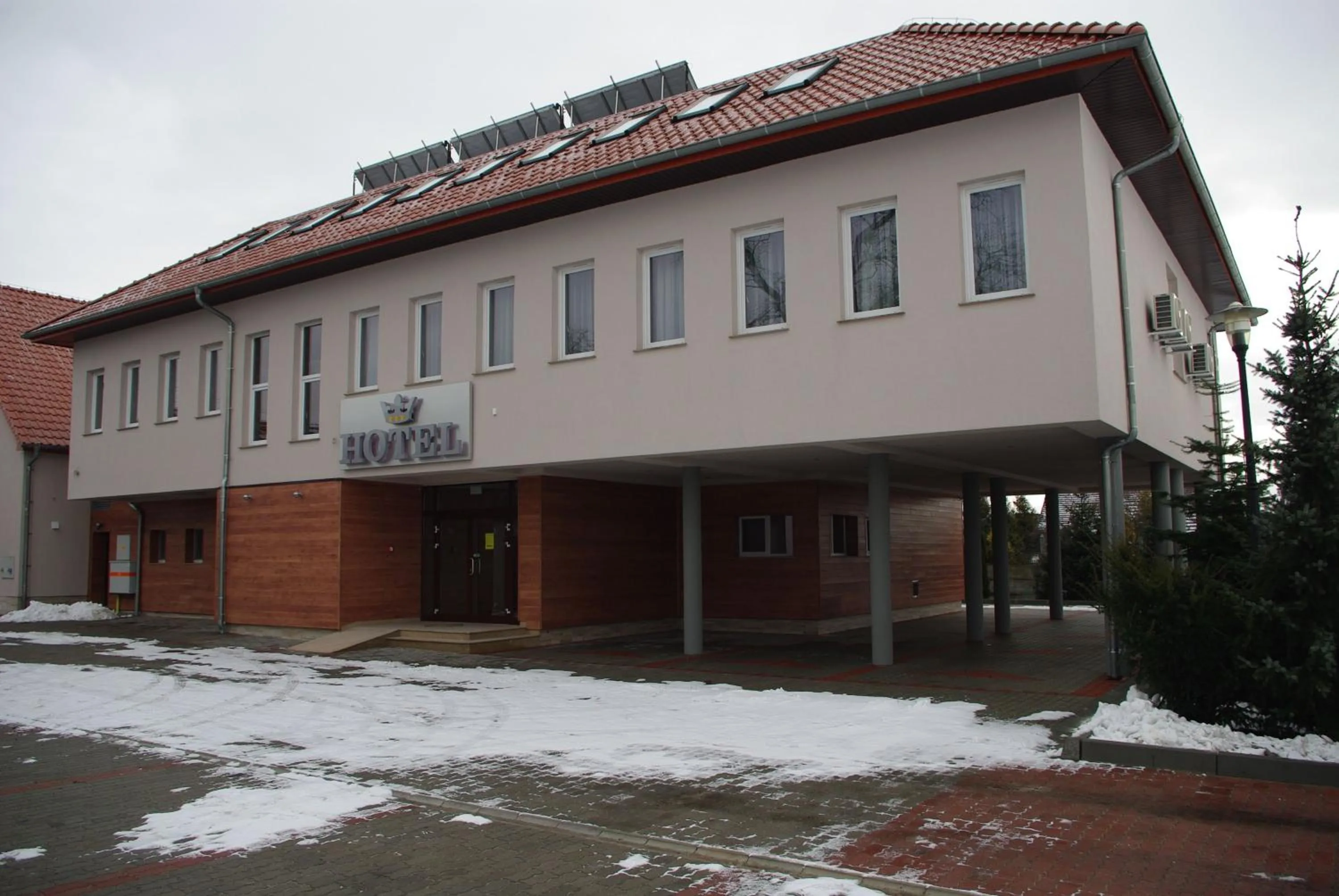 Facade/entrance in Hotel Pod Złotą Koroną