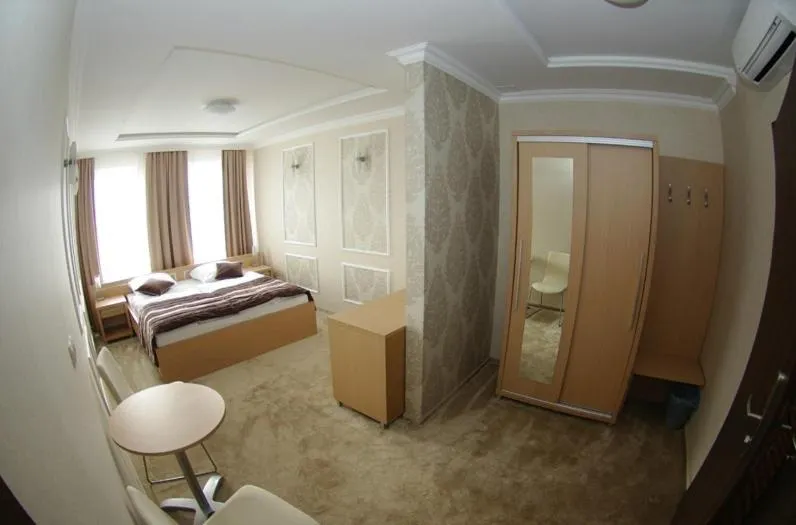 Photo of the whole room, Bed in Hotel Pod Złotą Koroną