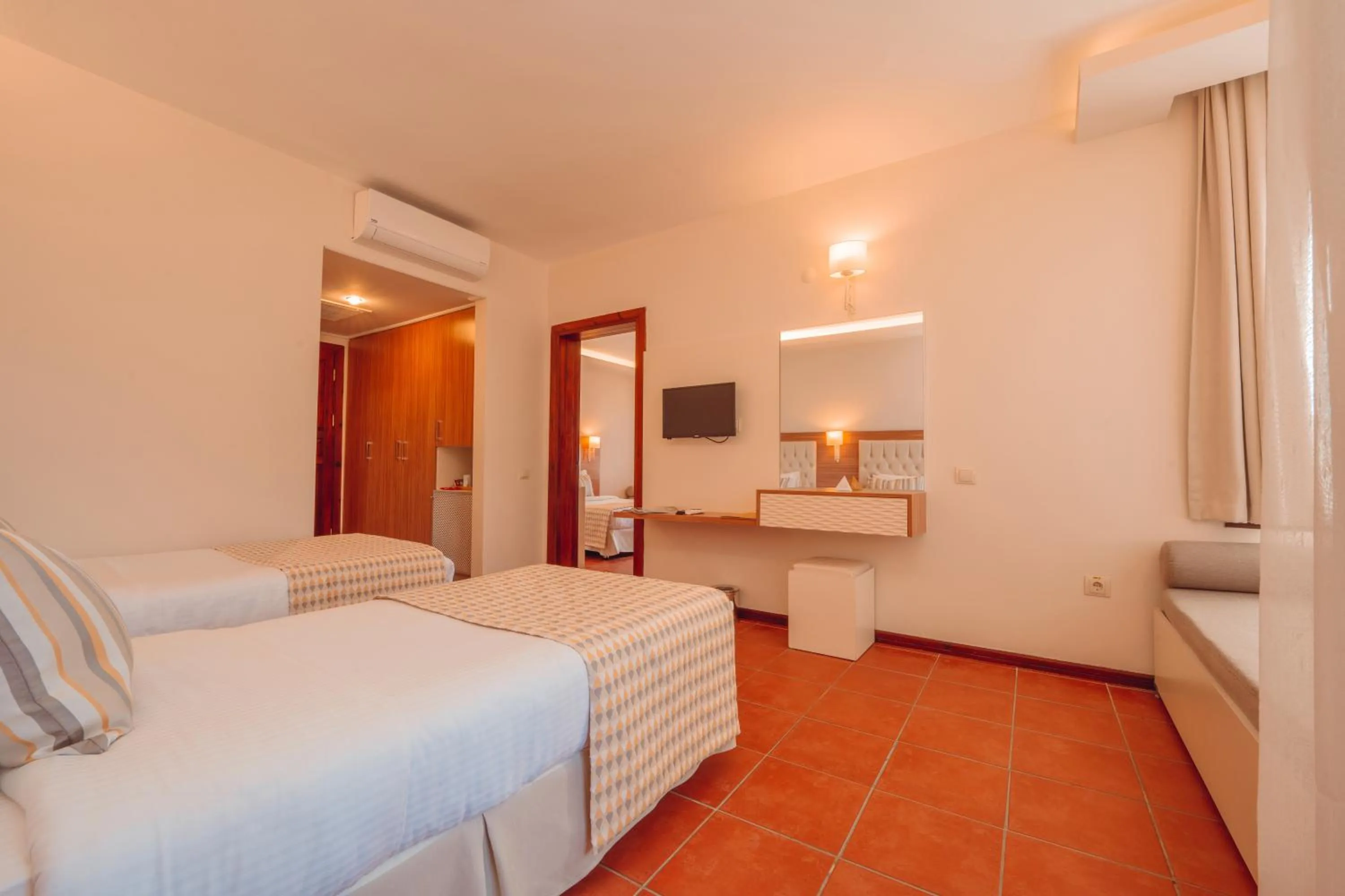 Bed in Sundia By Liberty Suncity