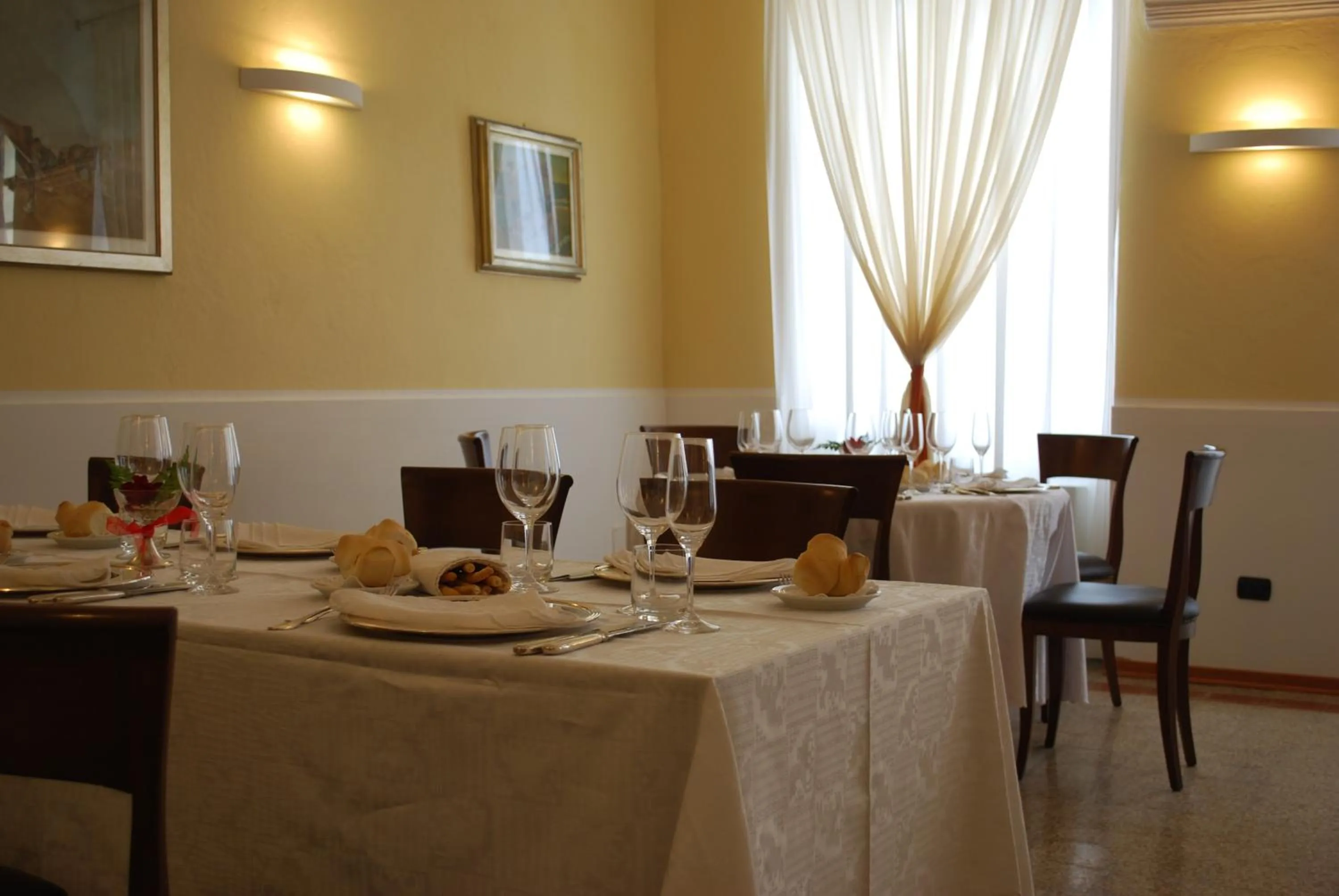 Restaurant/places to eat in Il Convento