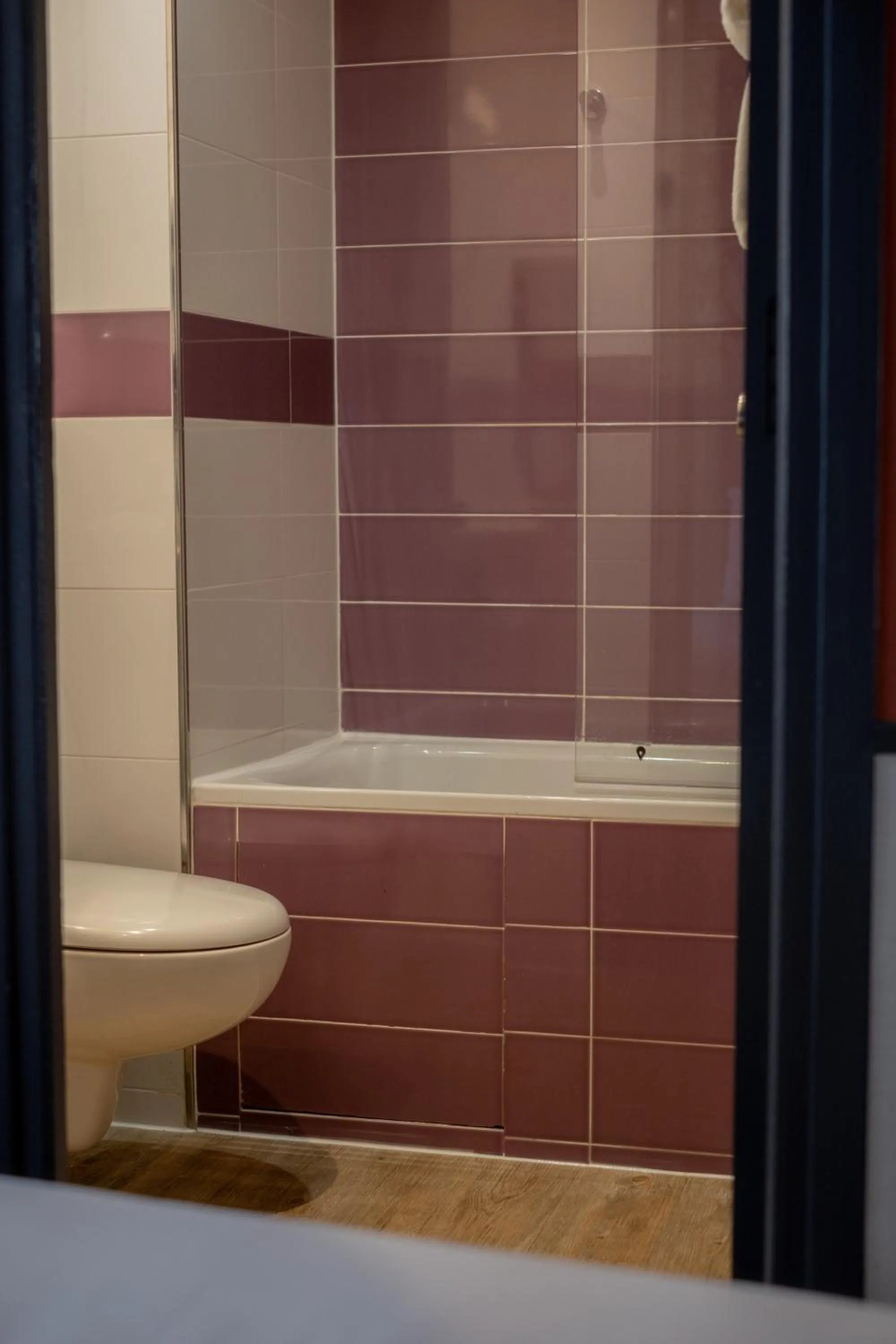 Bathroom in Kyriad Paris 10 - Canal Saint Martin - République