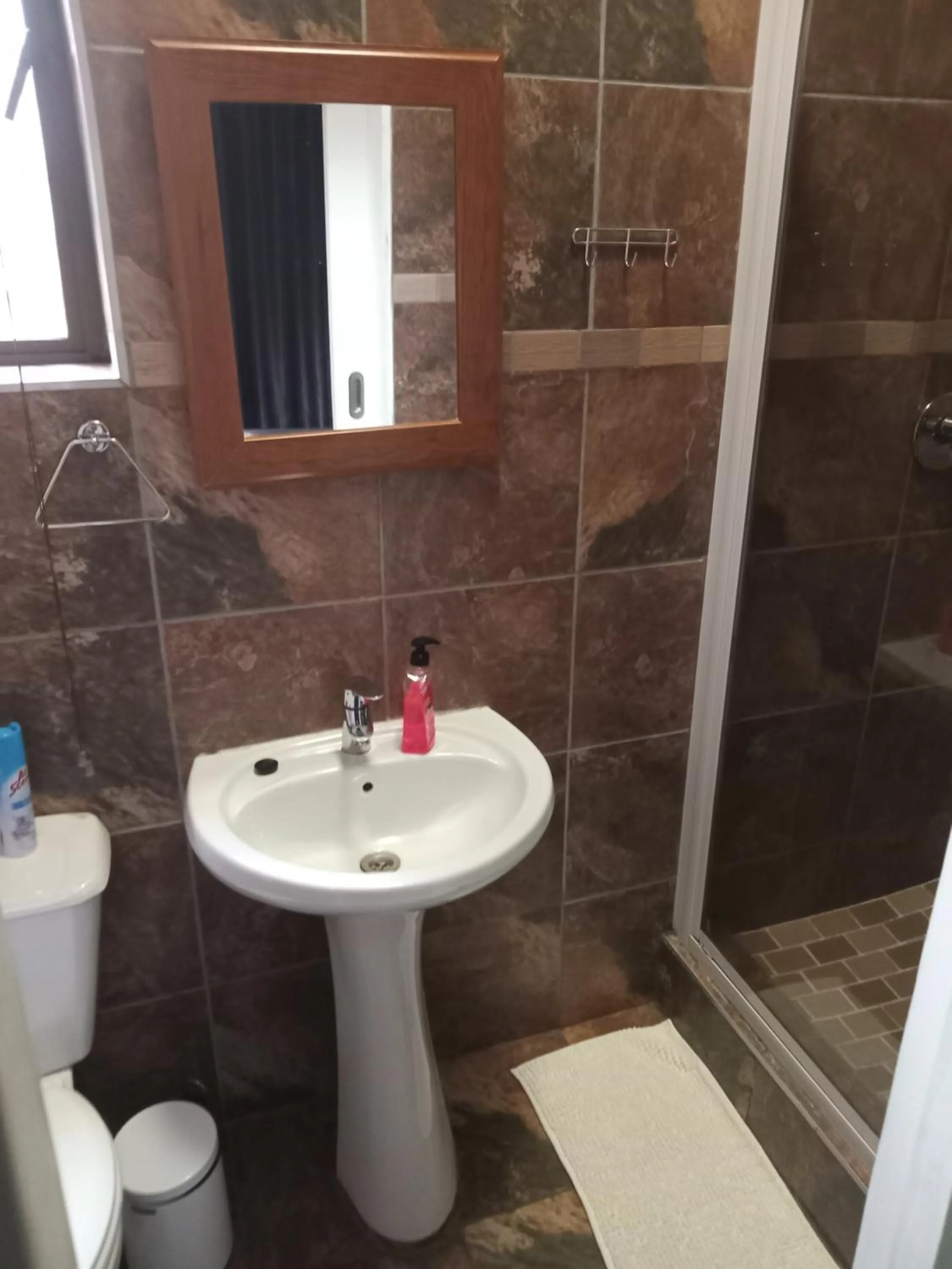 Shower in HomeBase Kruger