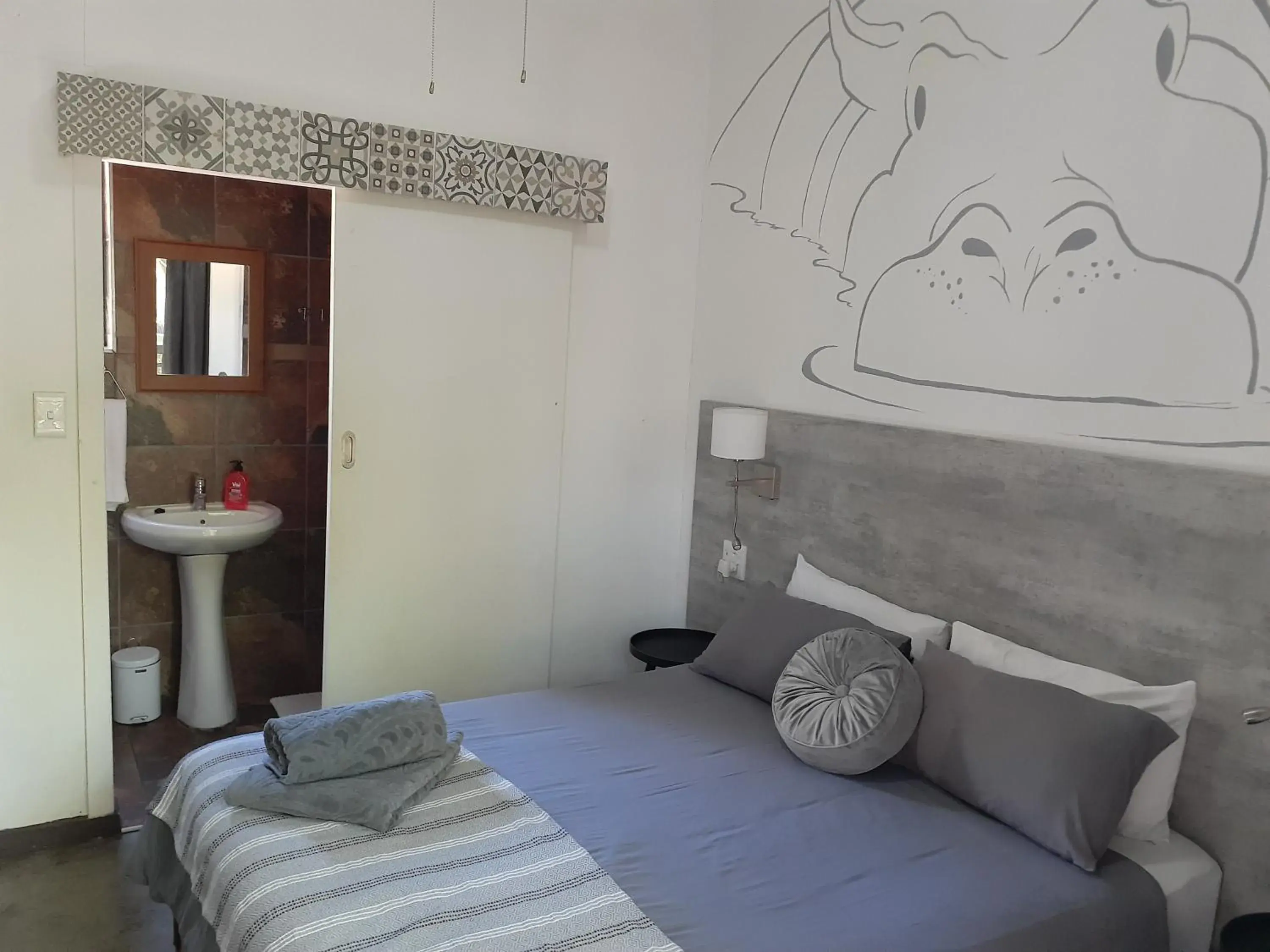 Queen Room with Garden View in HomeBase Kruger Queen Room with Garden View in HomeBase Kruger