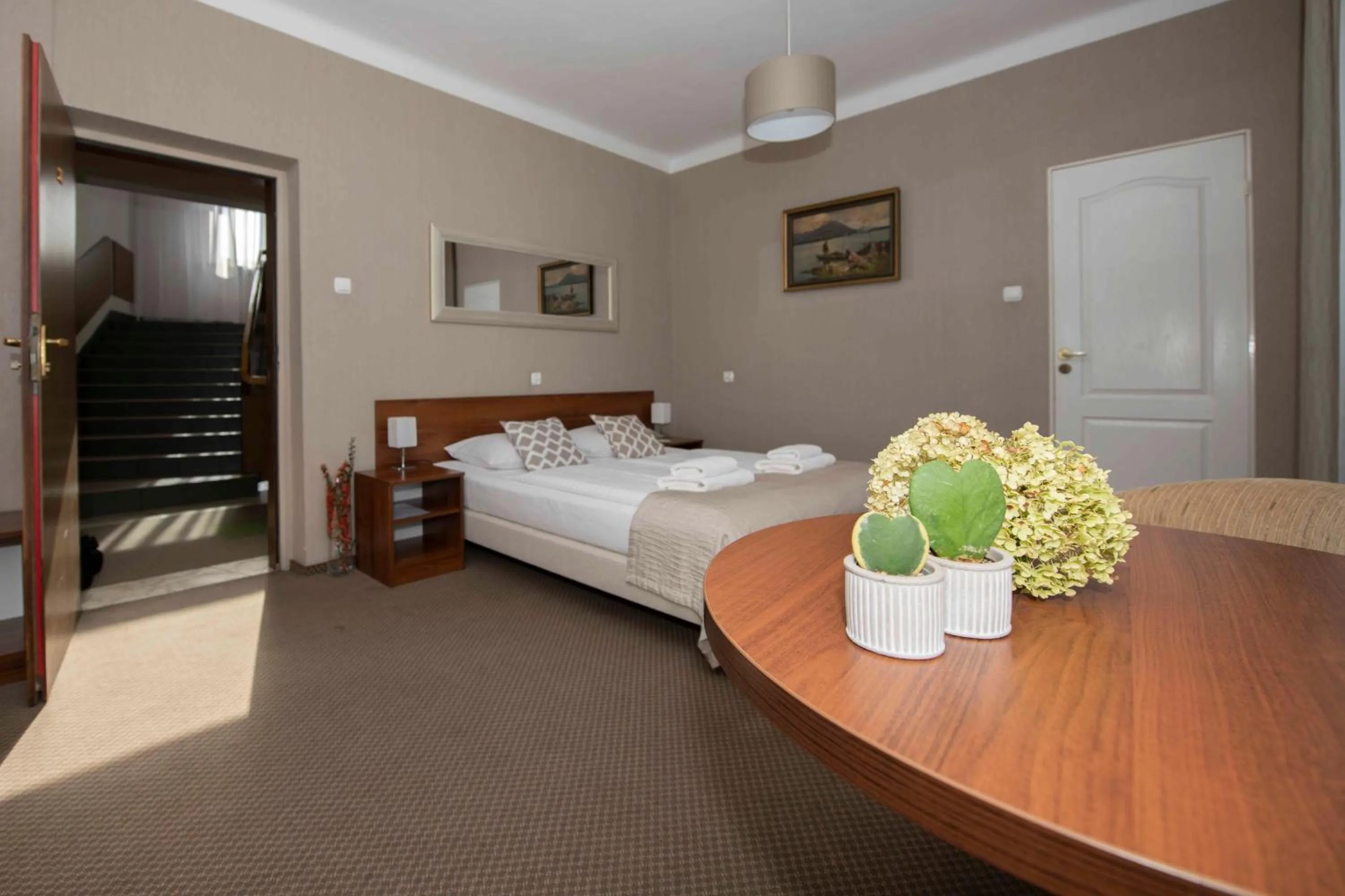 Seating area, Bed in Hotel Polonia