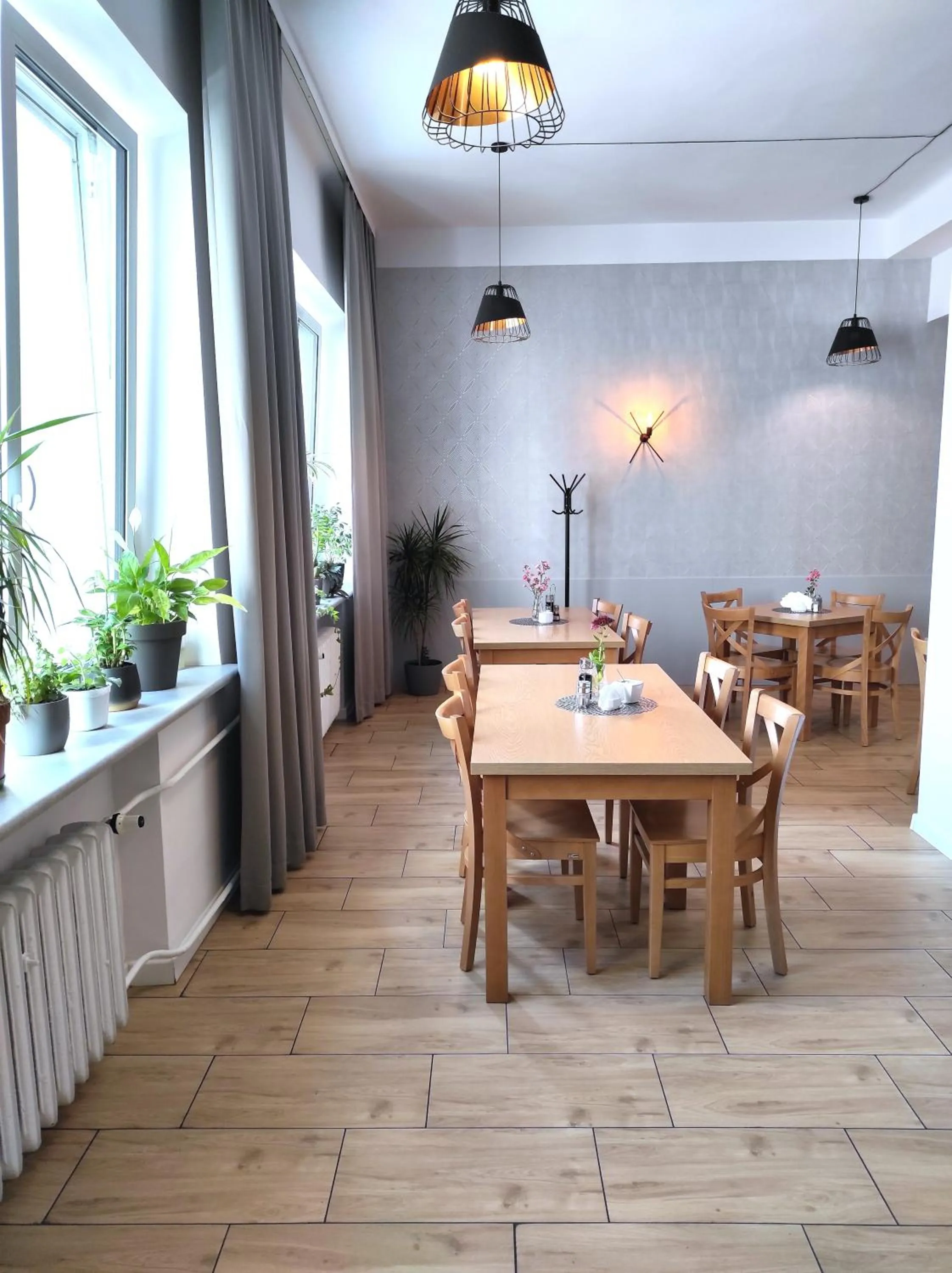 Restaurant/places to eat in Hotel Polonia