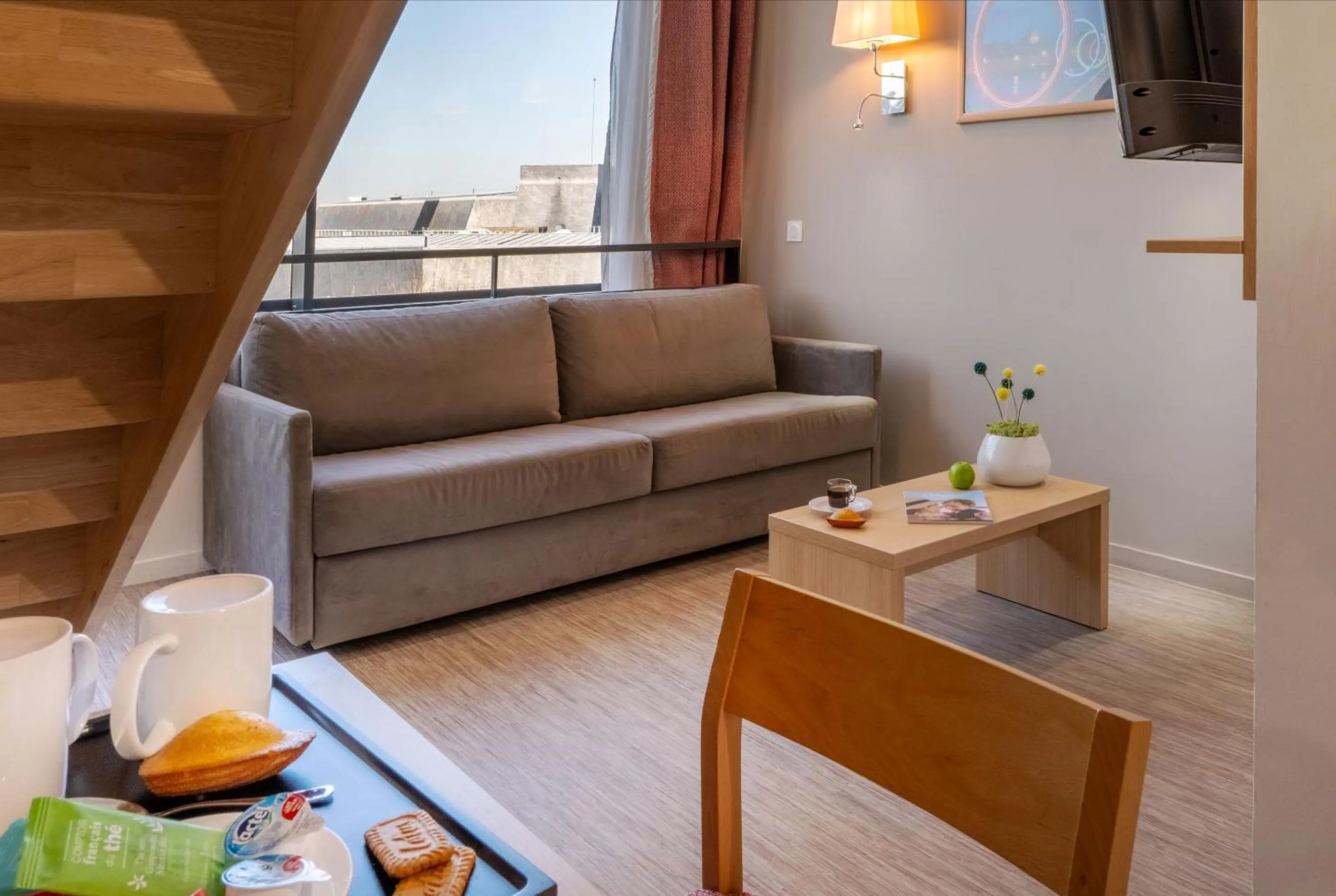 Seating area in Appart'Hotel Odalys City - Nantes Cité des congrès