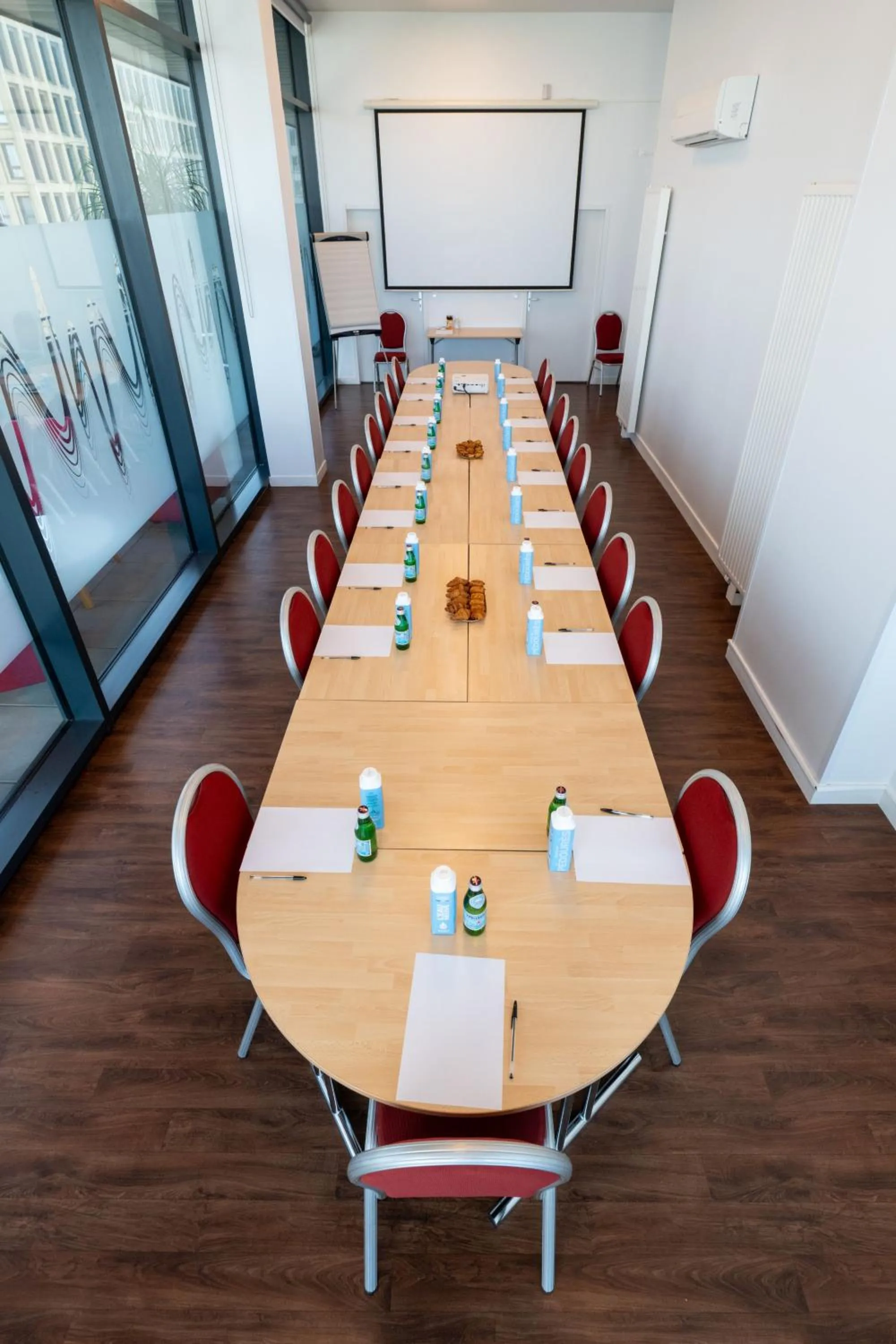 Meeting/conference room in Appart'Hotel Odalys City - Nantes Cité des congrès