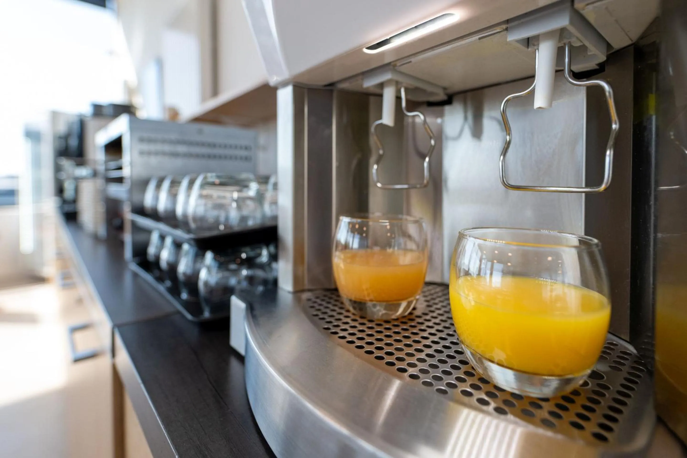 Breakfast in Appart'Hotel Odalys City - Nantes Cité des congrès